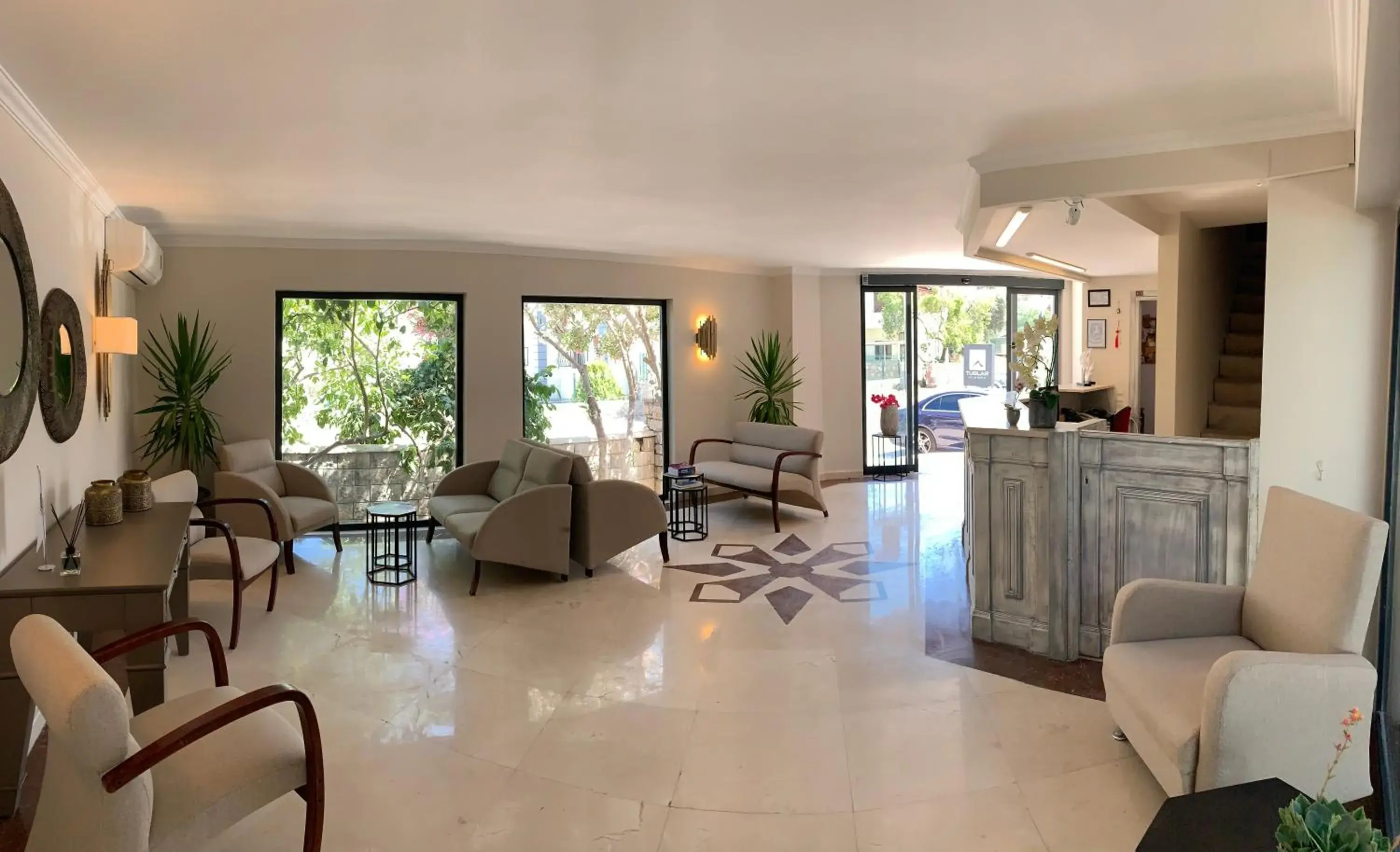 Lobby or reception in Moonshine Hotel & Suites Lobby or reception in Moonshine Hotel & Suites