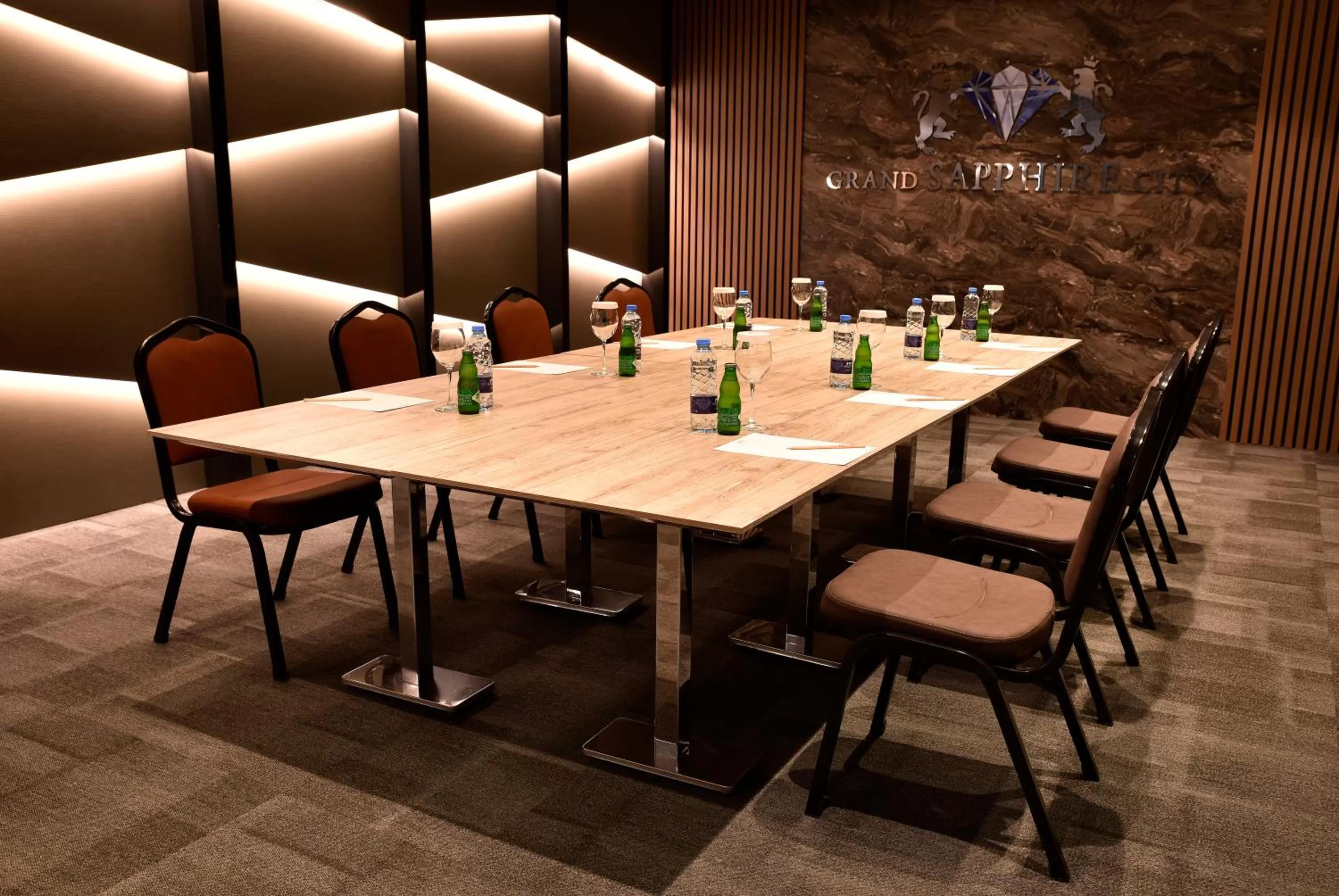 Meeting/conference room in Grand Sapphire City Hotel