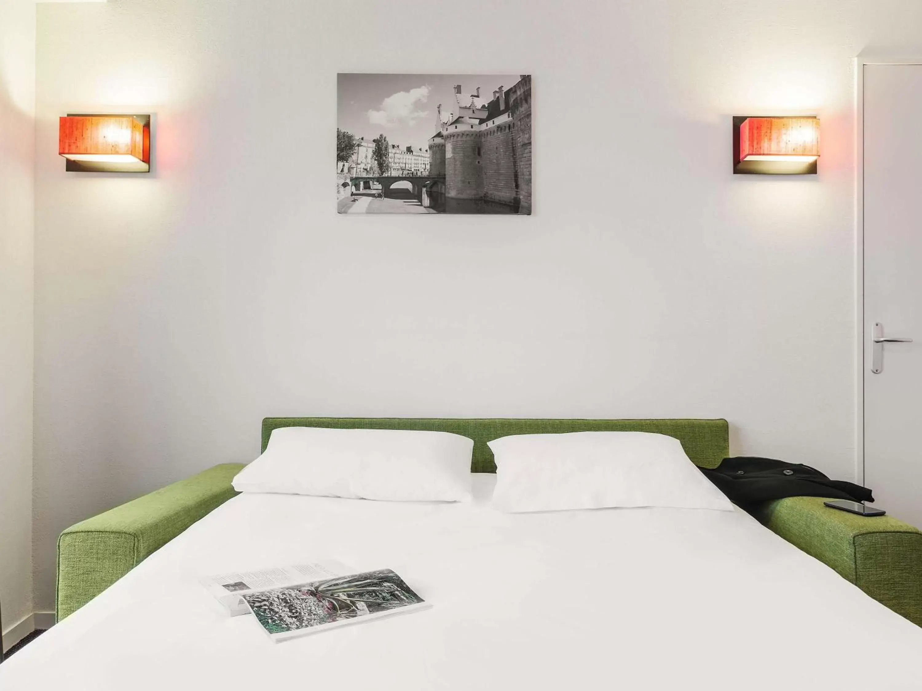 Photo of the whole room, Bed in Aparthotel Adagio Access Nantes Viarme