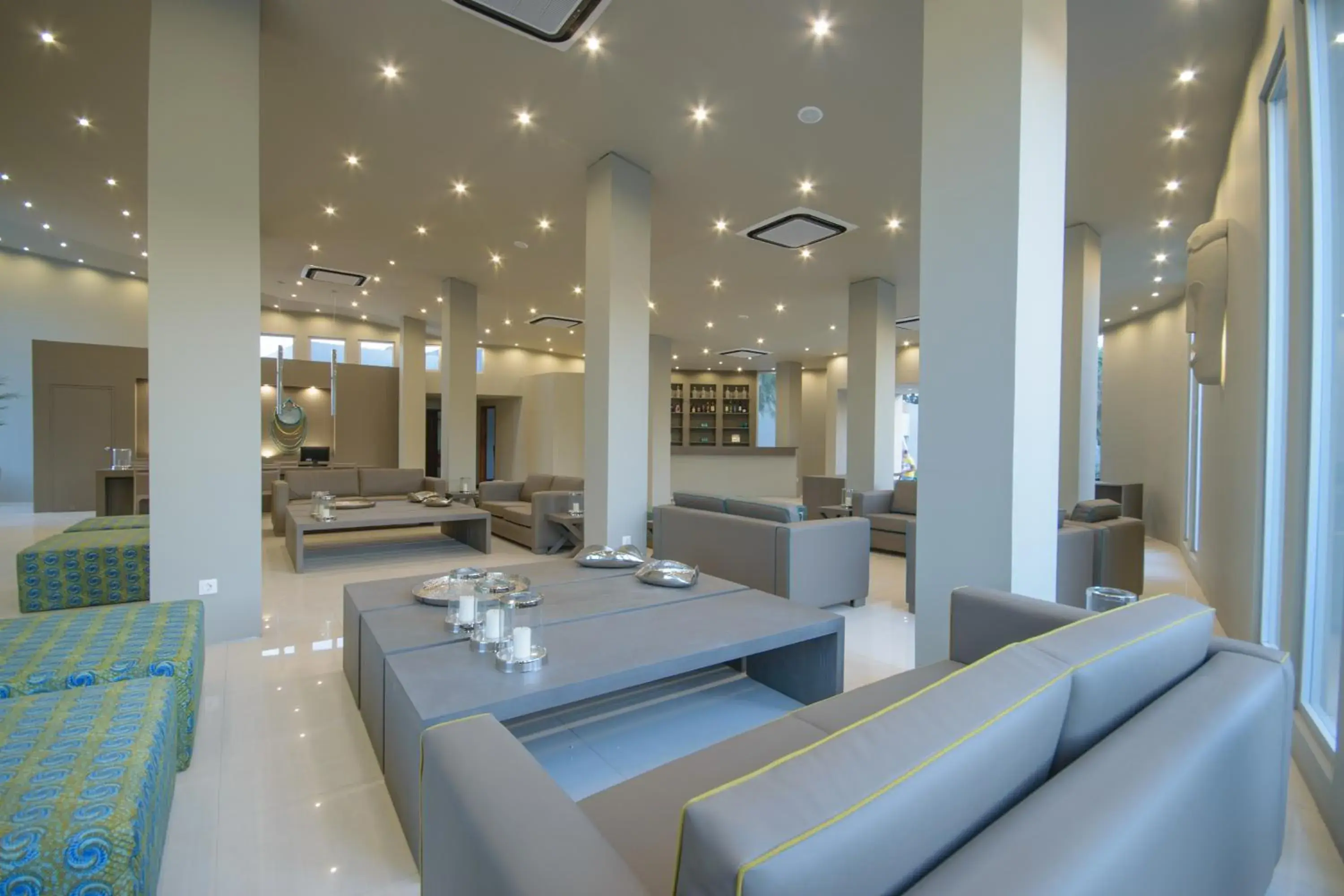 Communal lounge/ TV room, Restaurant/Places to Eat in Oasis Praiamar