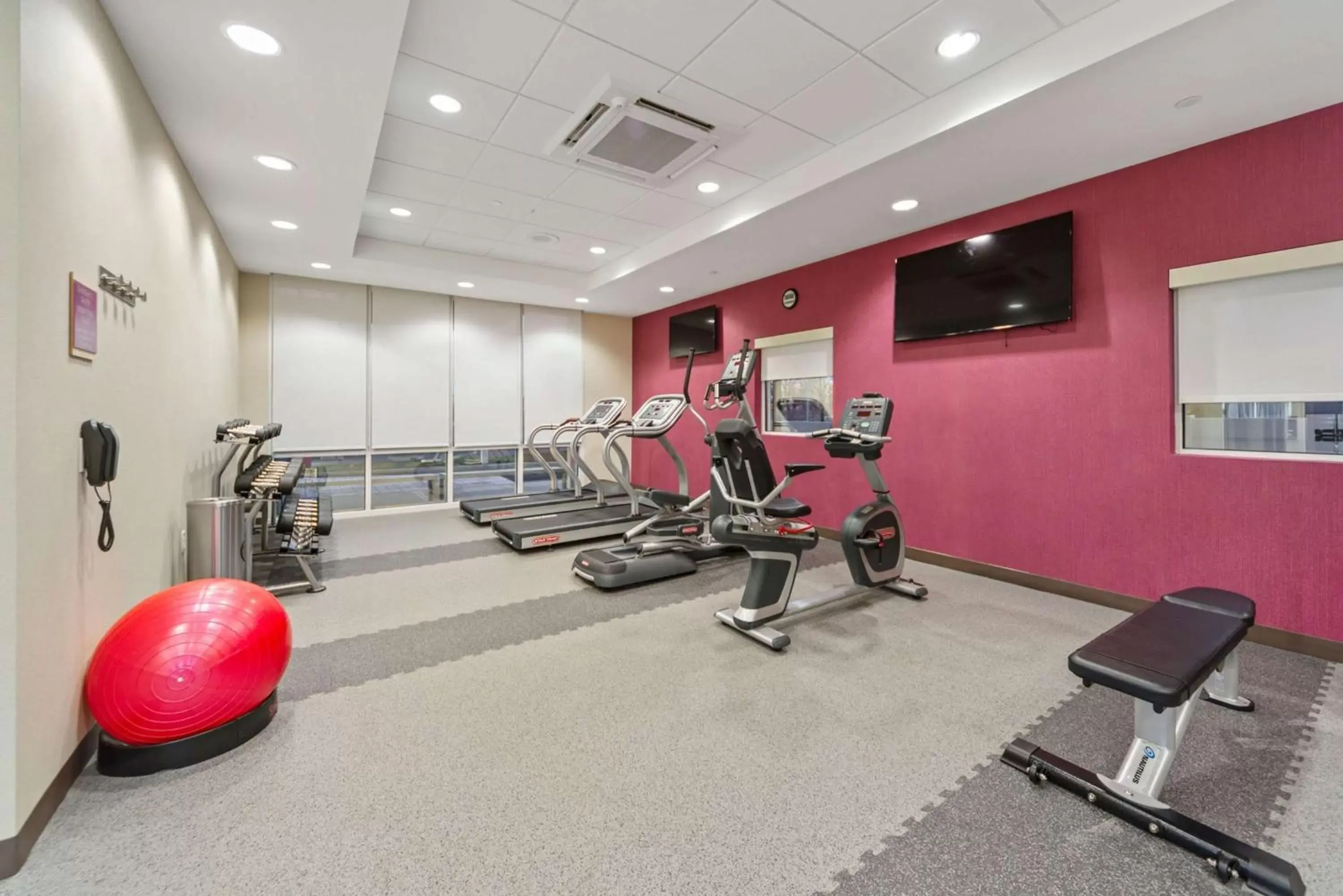 Fitness centre/facilities, Fitness Center/Facilities in Home2 Suites By Hilton Newark Airport