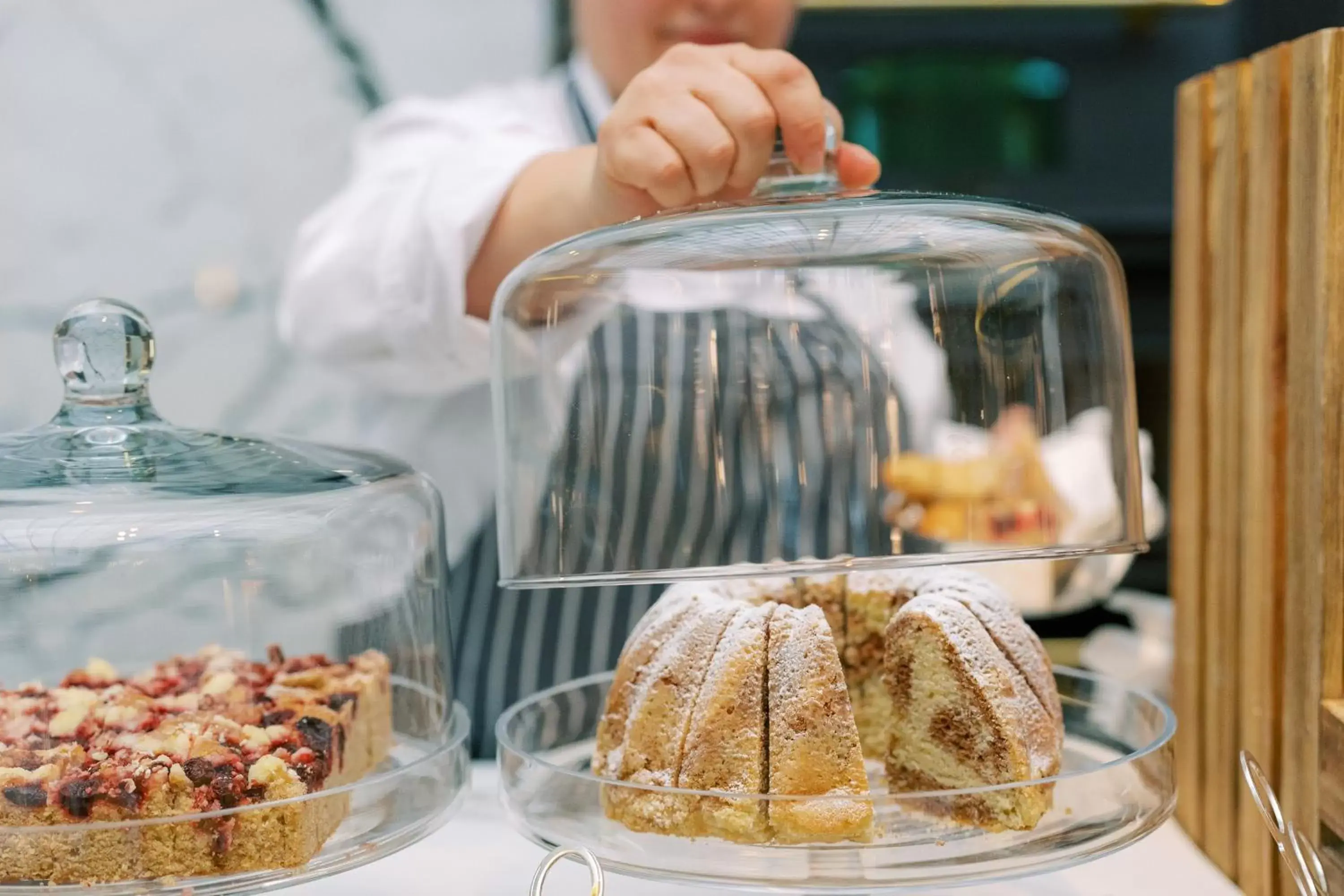 Buffet breakfast, Food in Park Hyatt Vienna