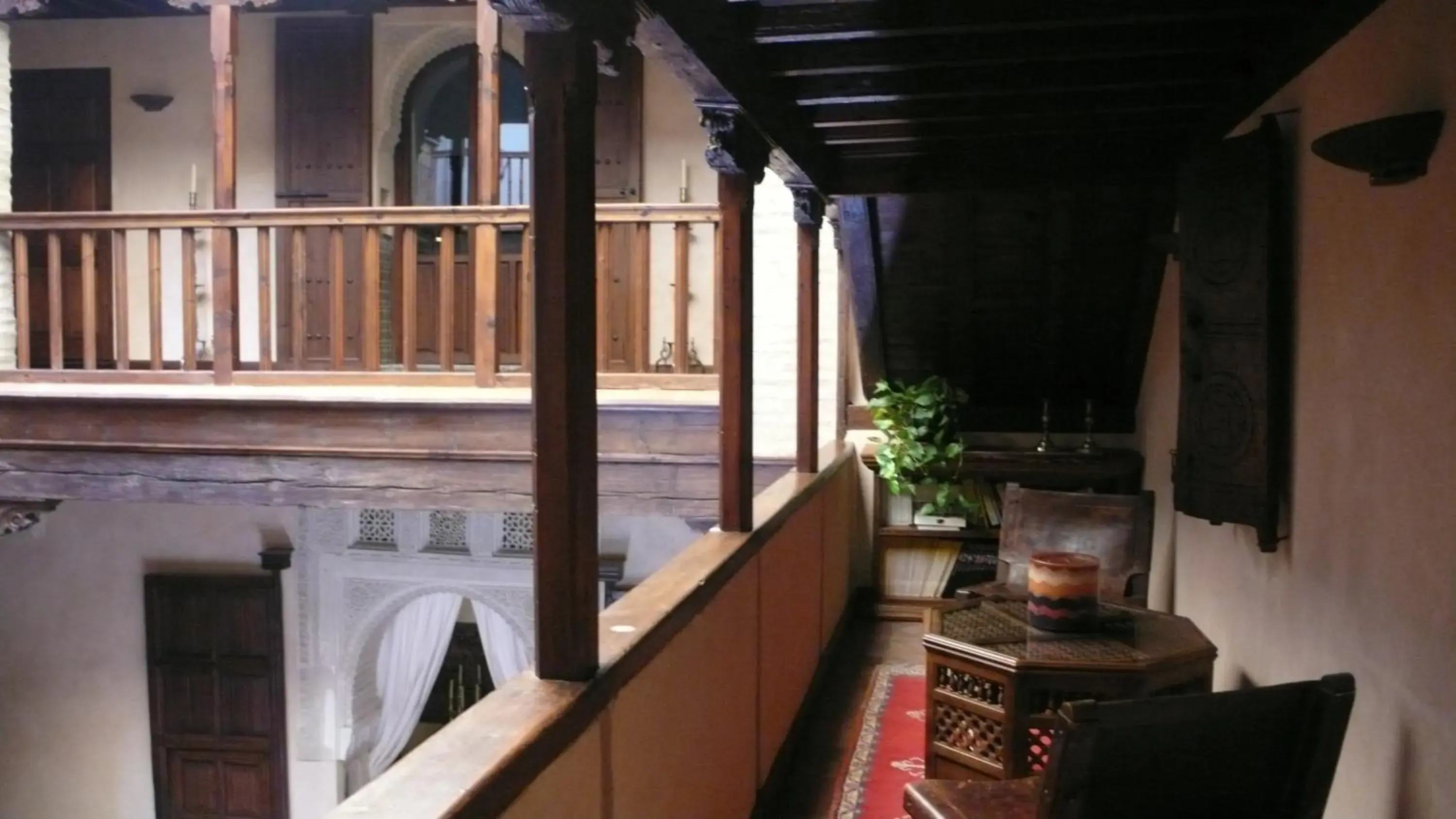 Library, Balcony/Terrace in Hotel Casa Morisca