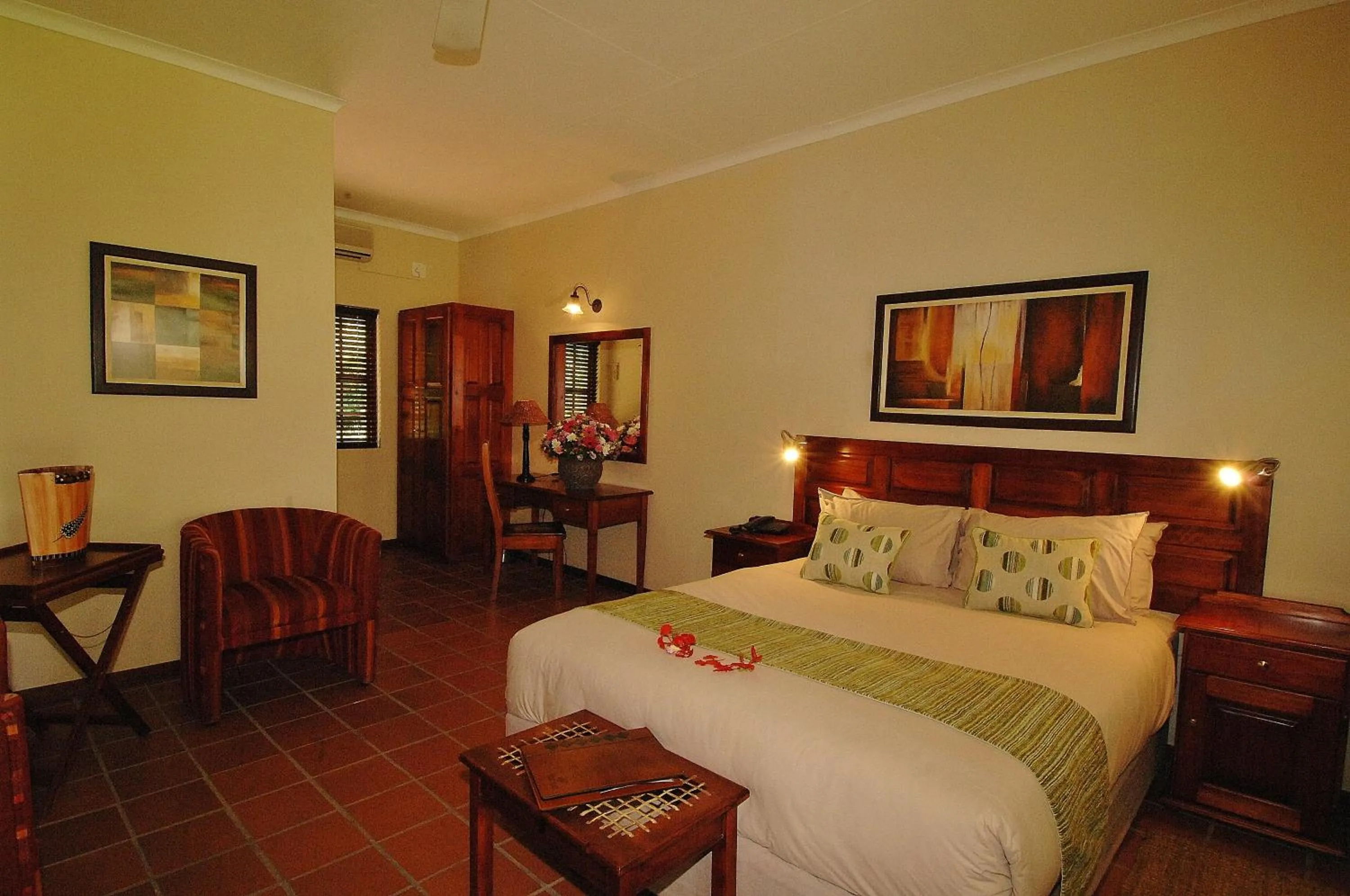 Bed in Tzaneen Country Lodge