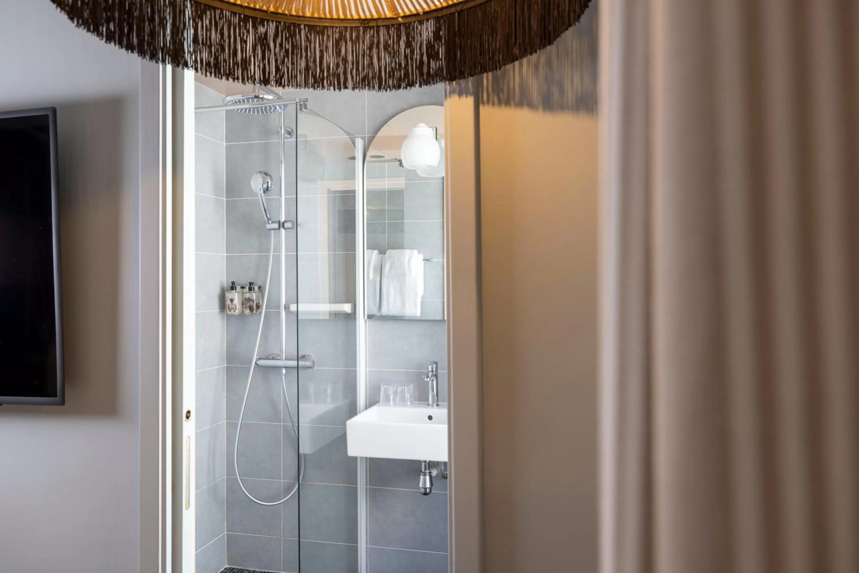 Bathroom in Hotel Bloum