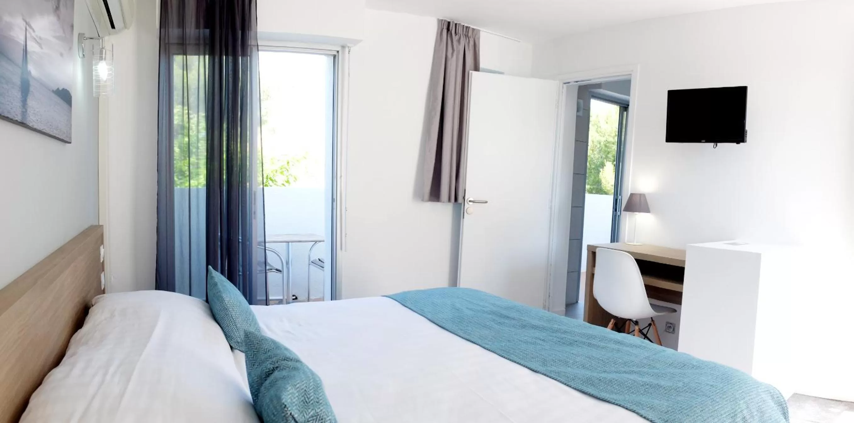 Bed in Hotel La Voile