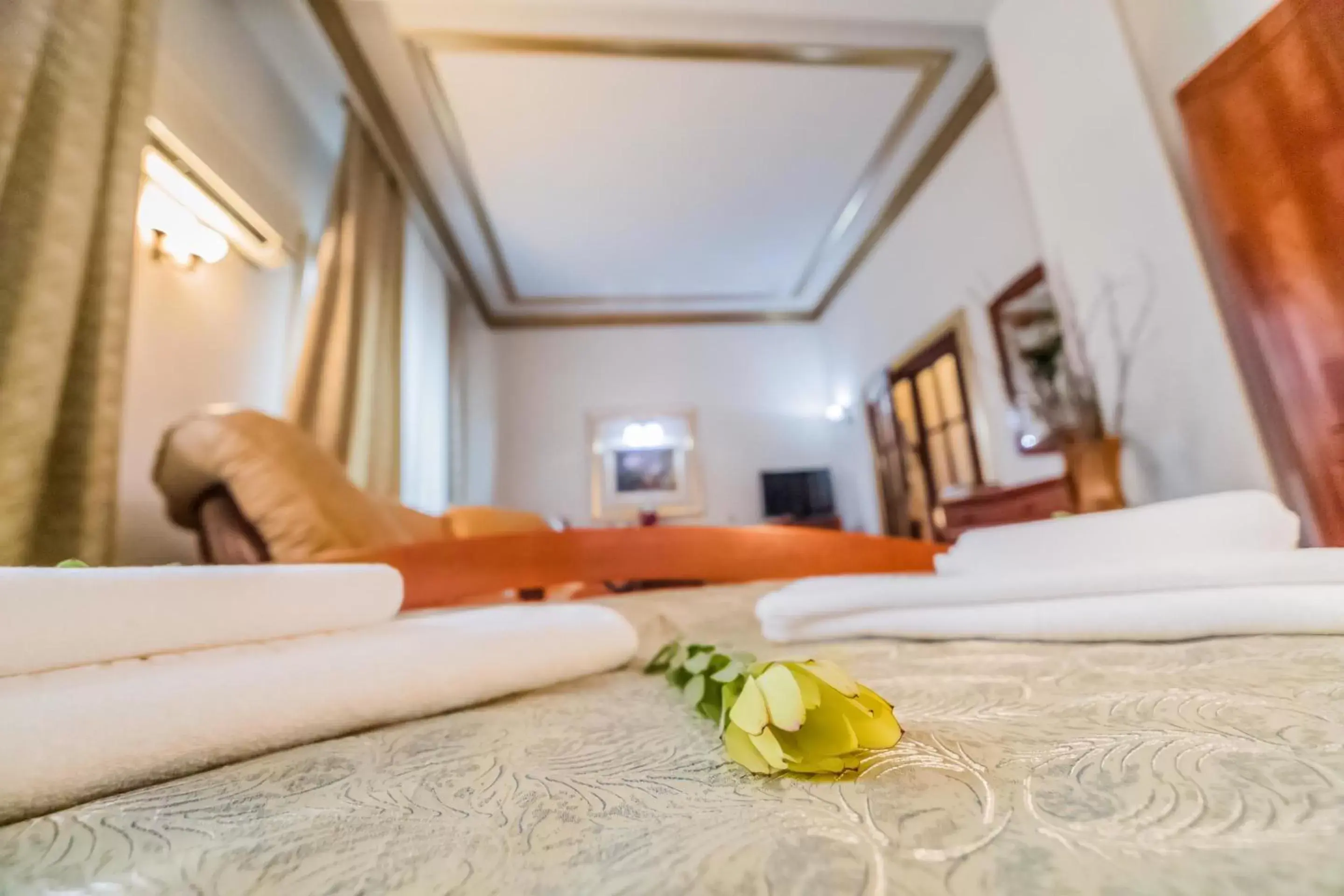 Decorative detail, Bed in Bucharest Comfort Suites Hotel