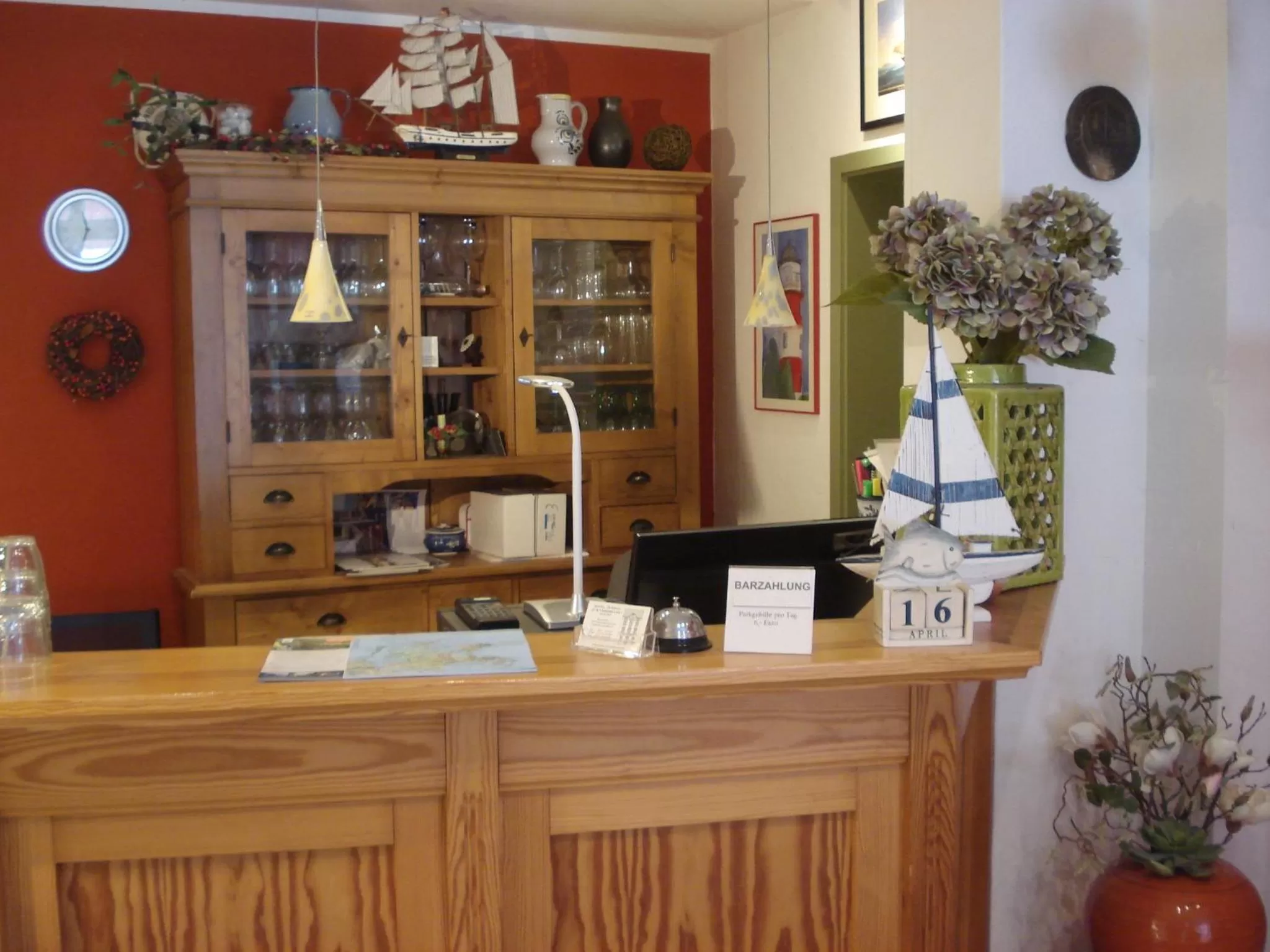 Lobby or reception in Hotel Pension Zur Fährbrücke