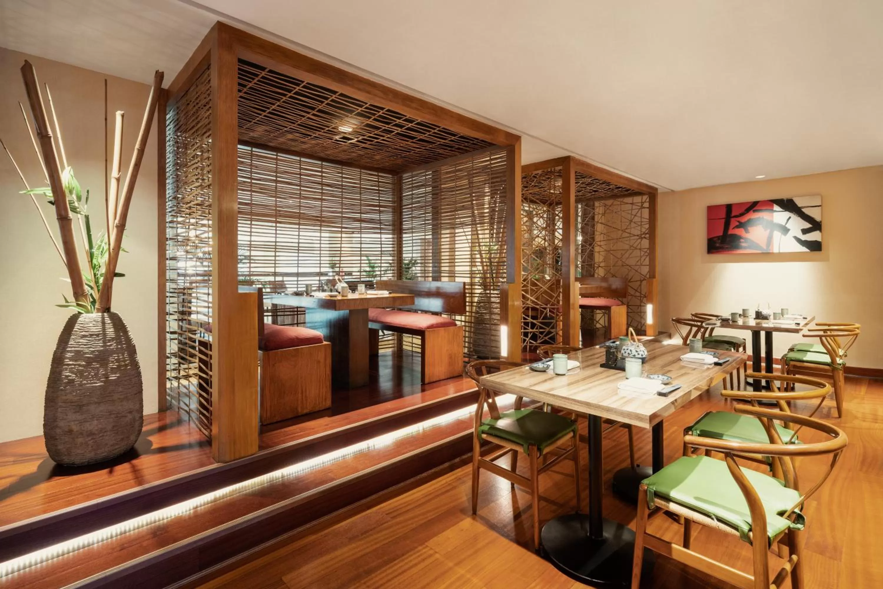 Restaurant/places to eat in Edsa Shangri-La, Manila