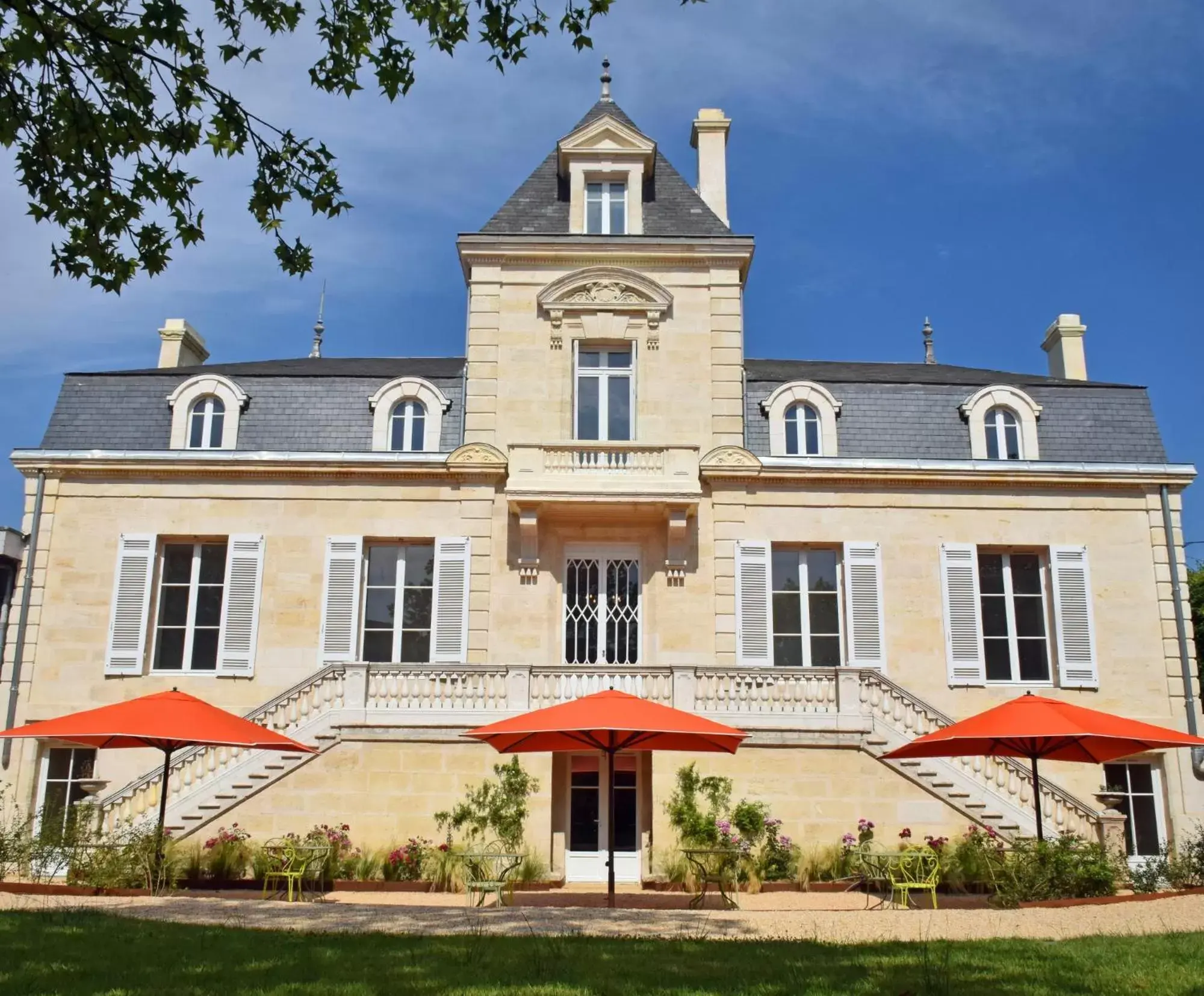 Facade/entrance, Property Building in Le Clos des Queyries