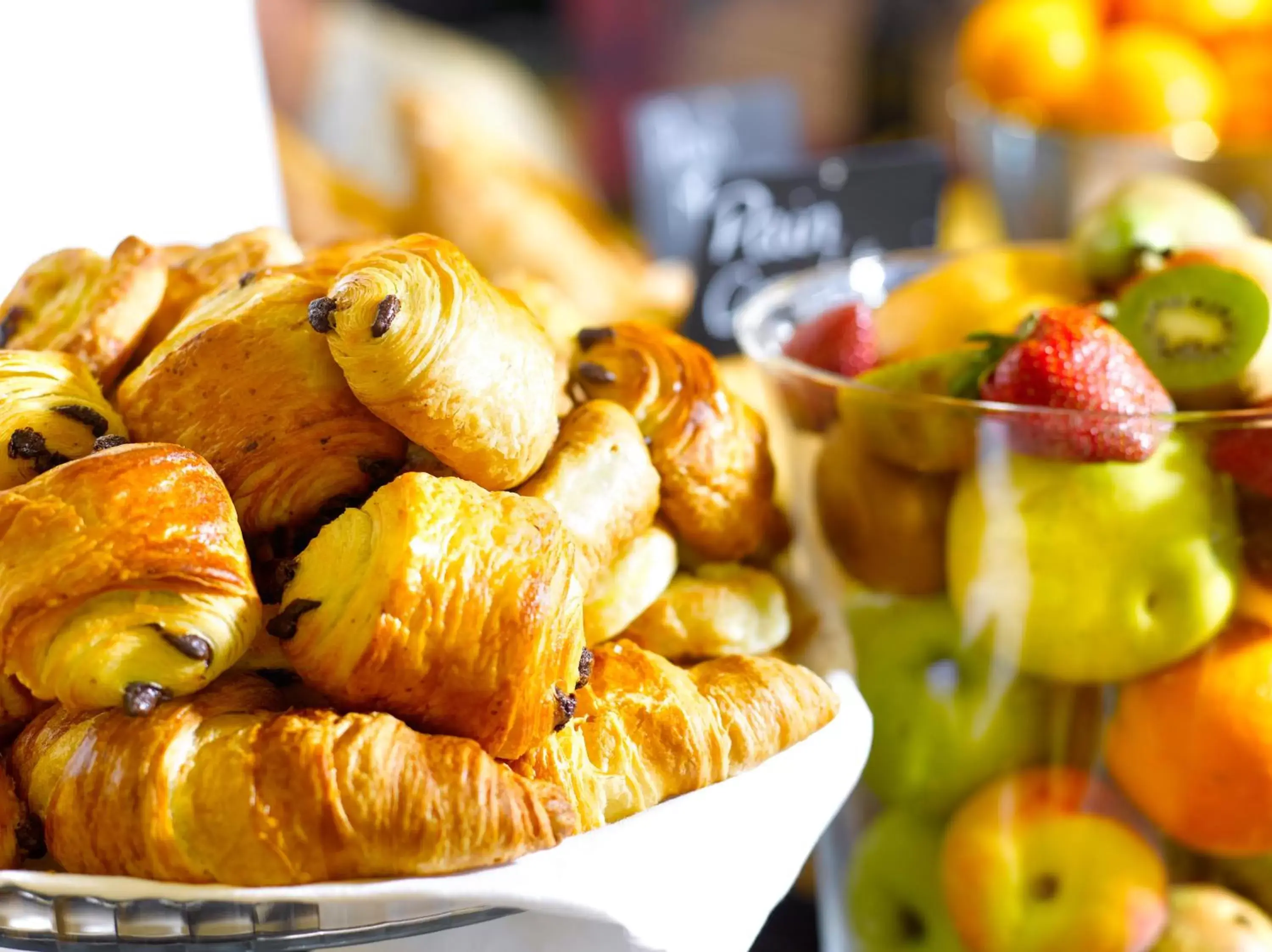Continental breakfast, Food in Mercure Cardiff Holland House Hotel & Spa