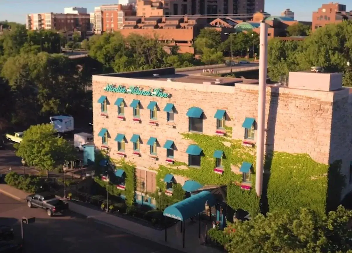 Property building, Bird's-eye View in Nicollet Island Inn