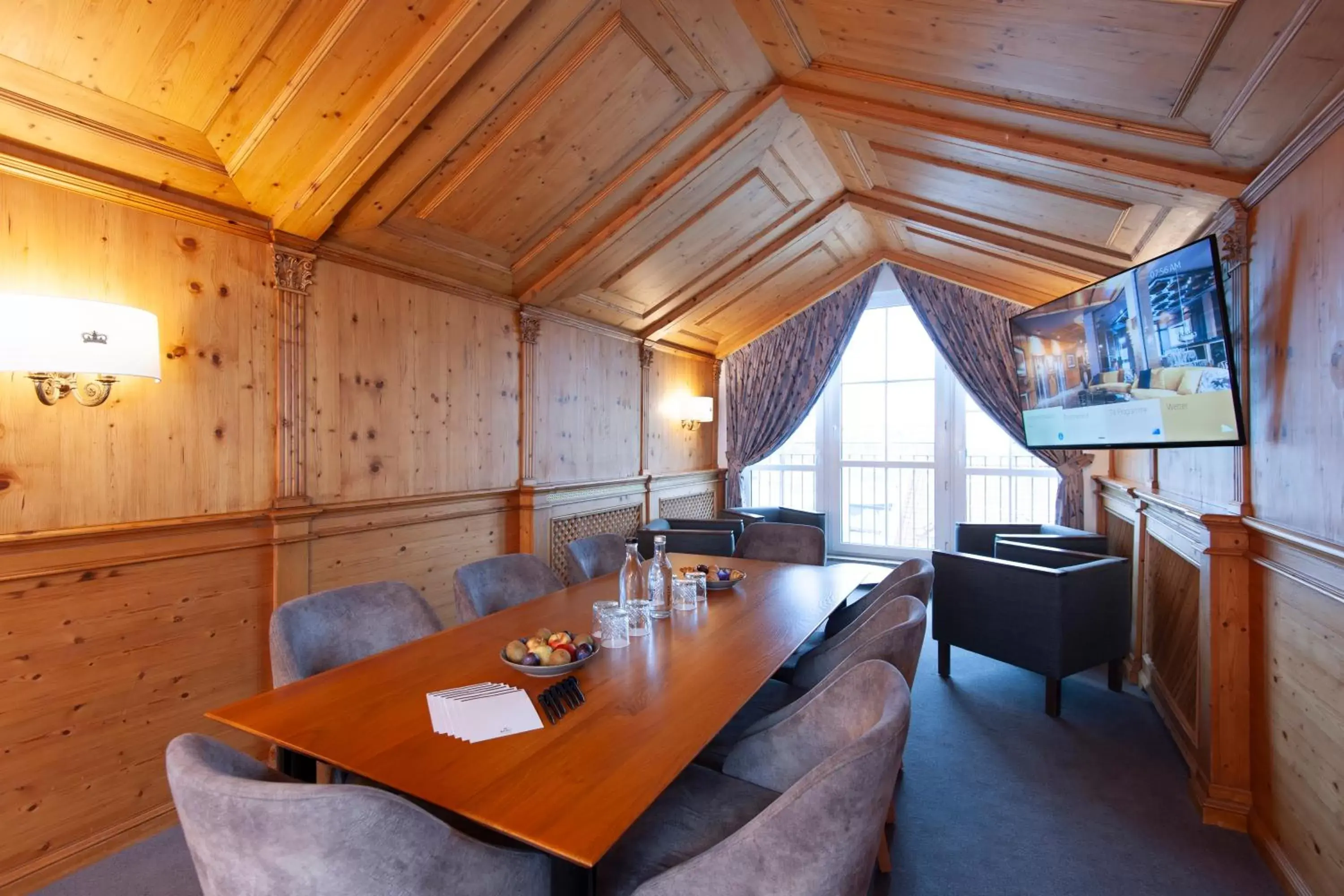 Meeting/conference room, Dining Area in King's Hotel First Class