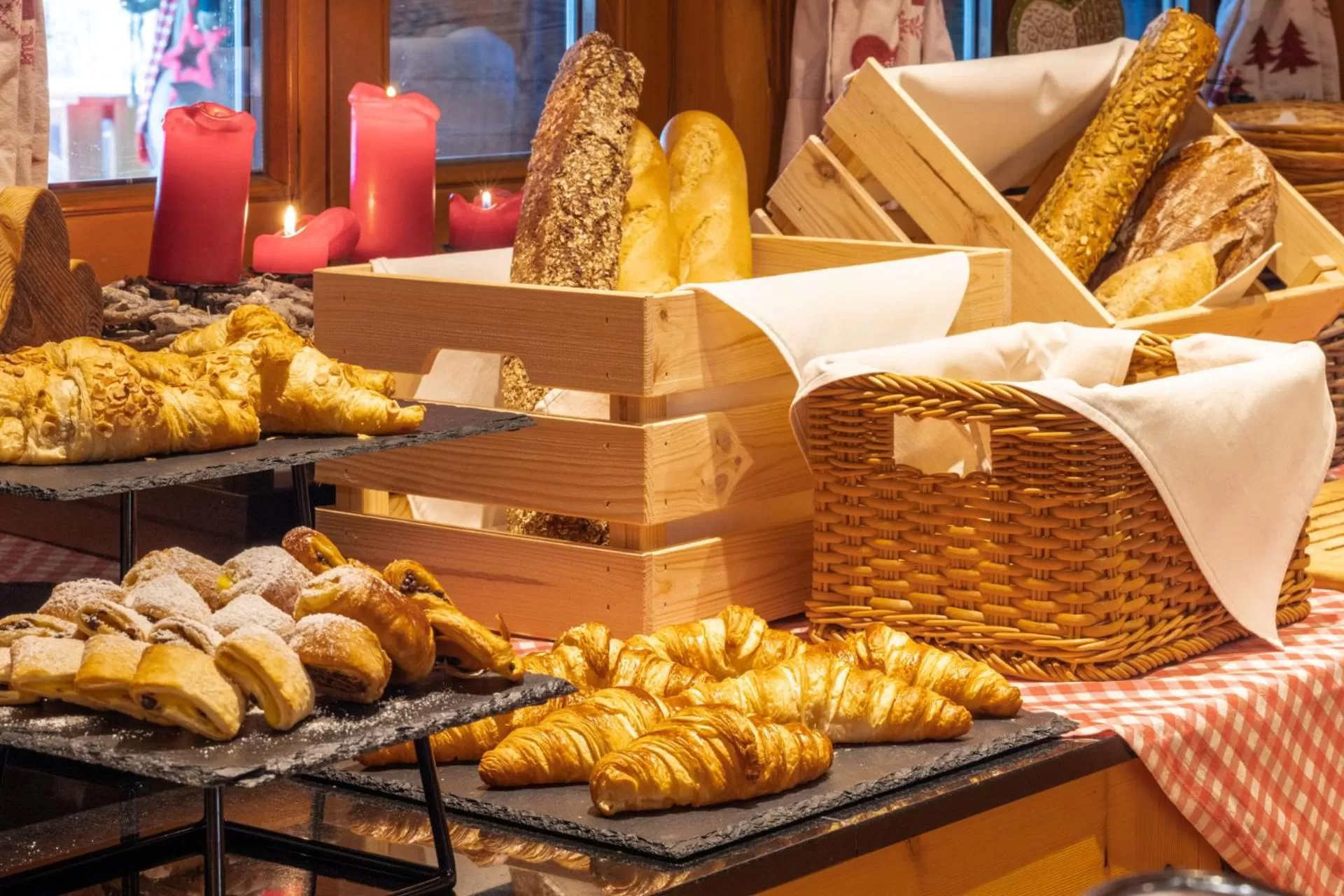 Breakfast in Sporthotel Cristall