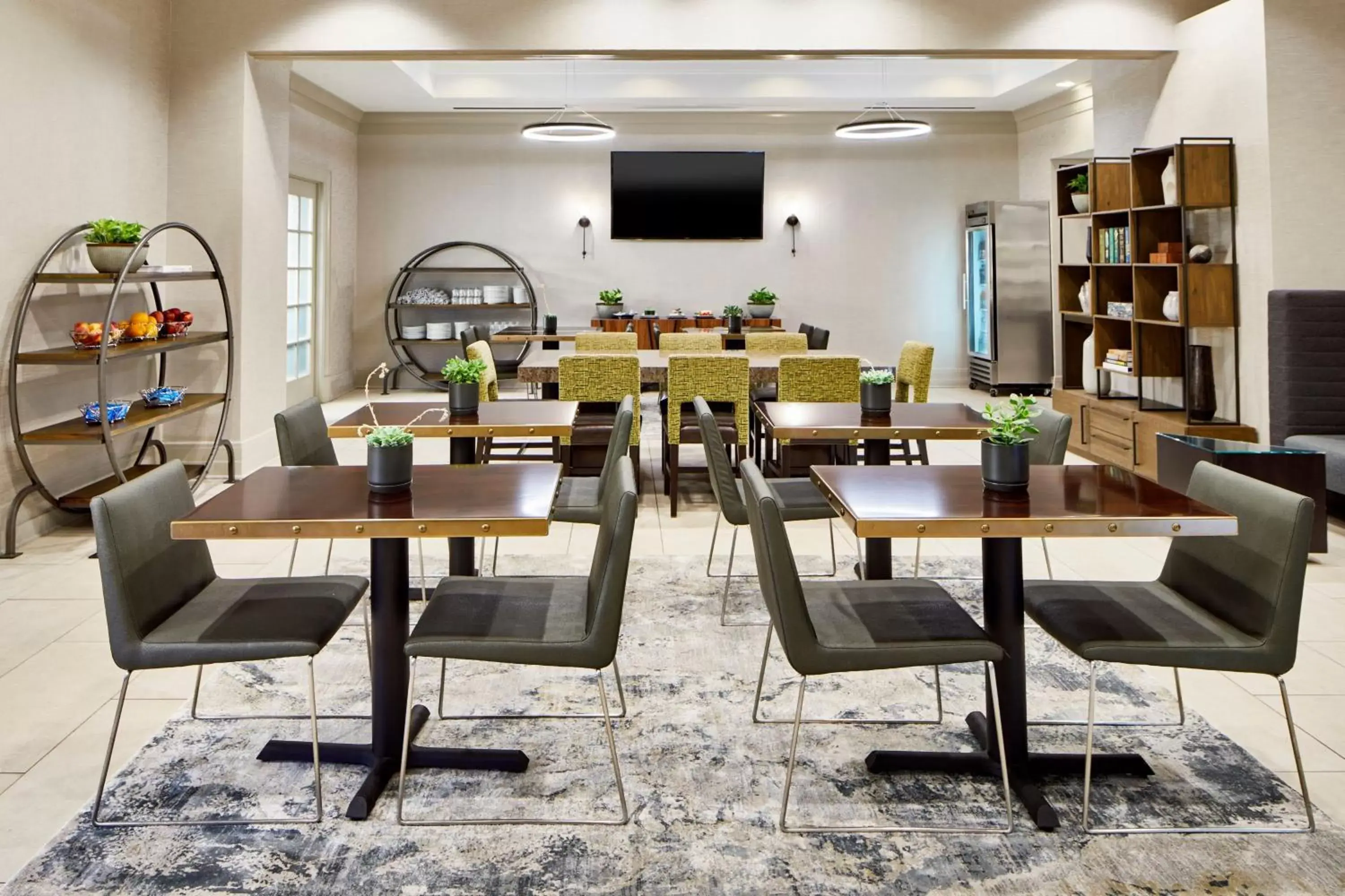 Other, Restaurant/Places to Eat in Atlanta Marriott Alpharetta