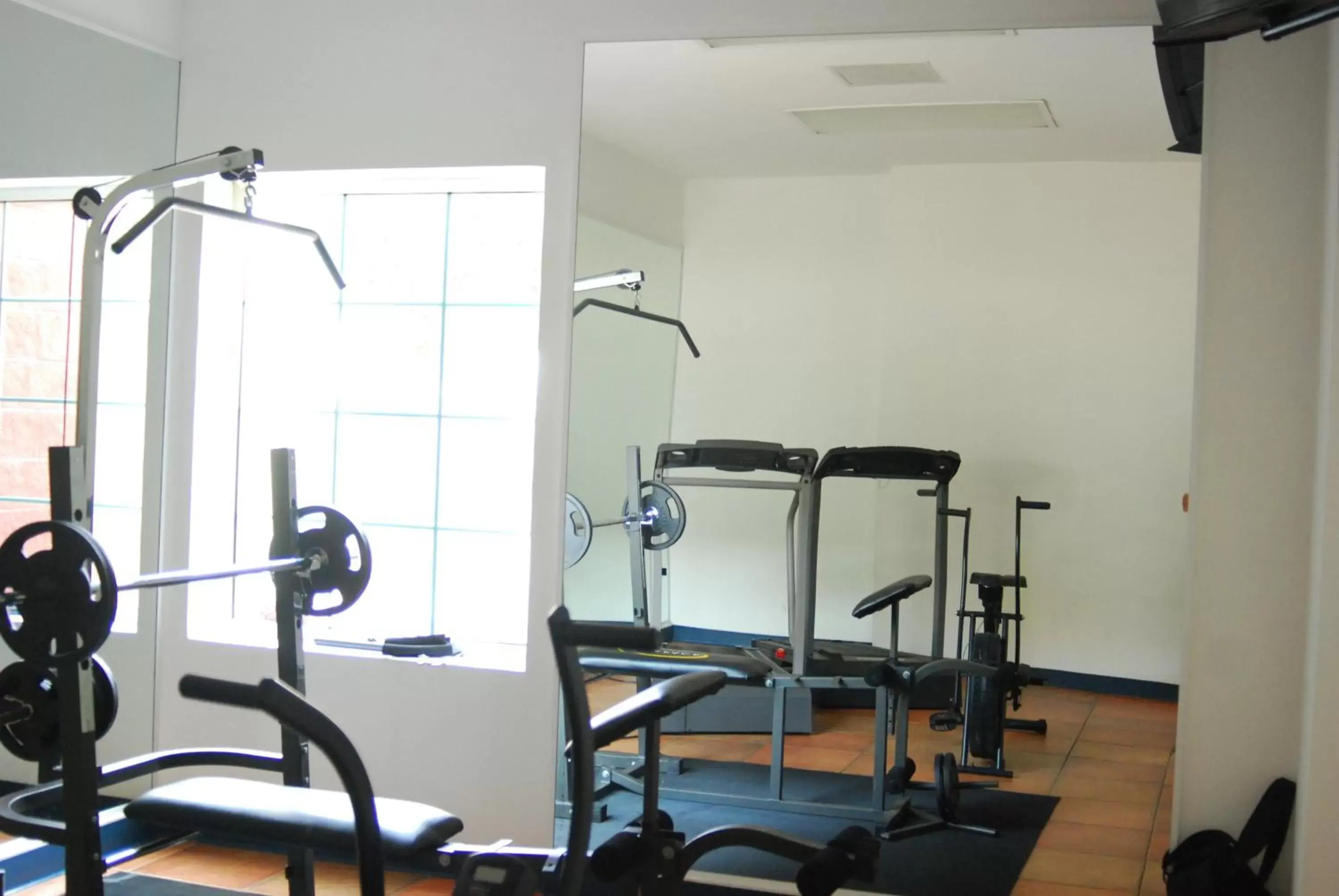 Fitness centre/facilities, Fitness Center/Facilities in Rio Vista Inn Business High Class Tampico