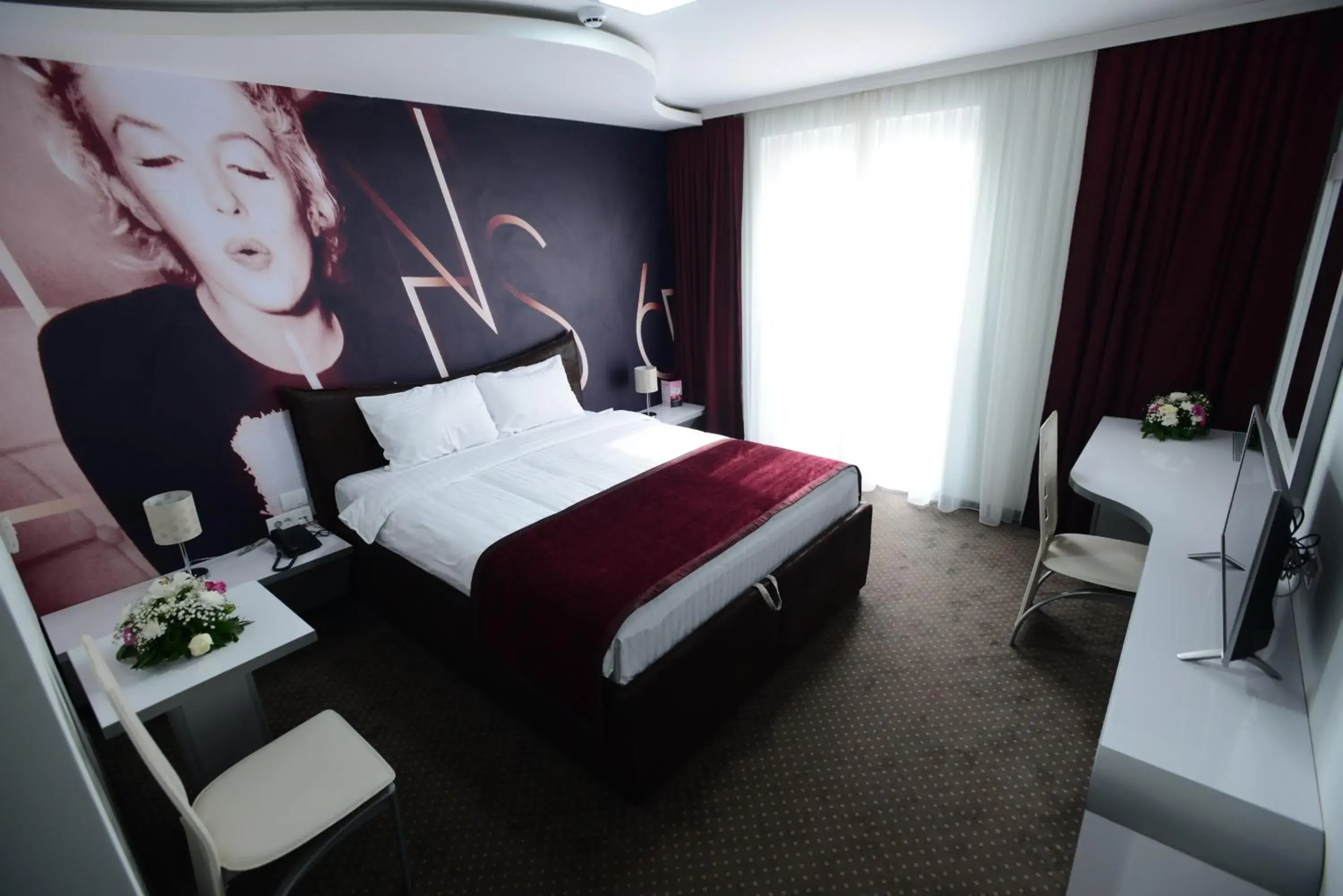 Bedroom, Bed in Garni Hotel Hollywoodland Wellness & Aquapark