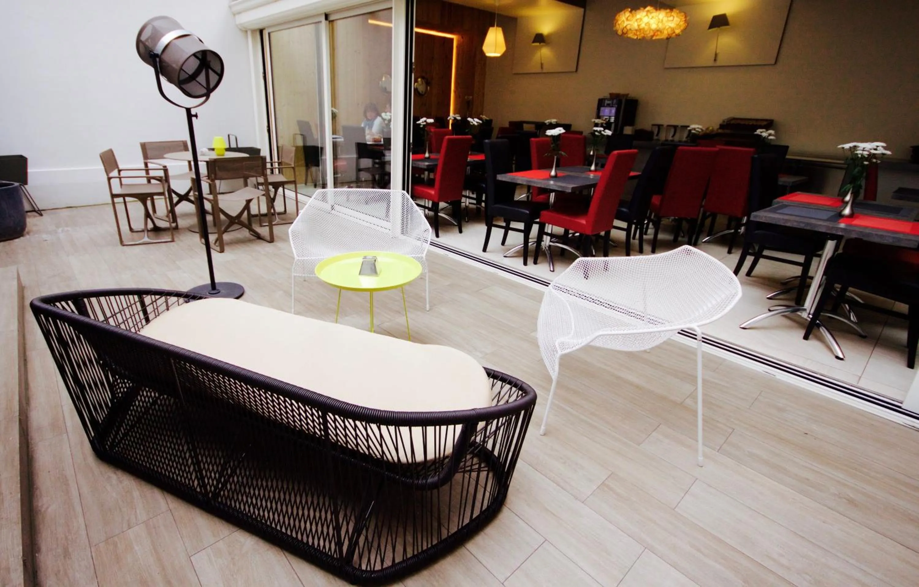 Balcony/Terrace in Hôtel Brésil Opéra SPA