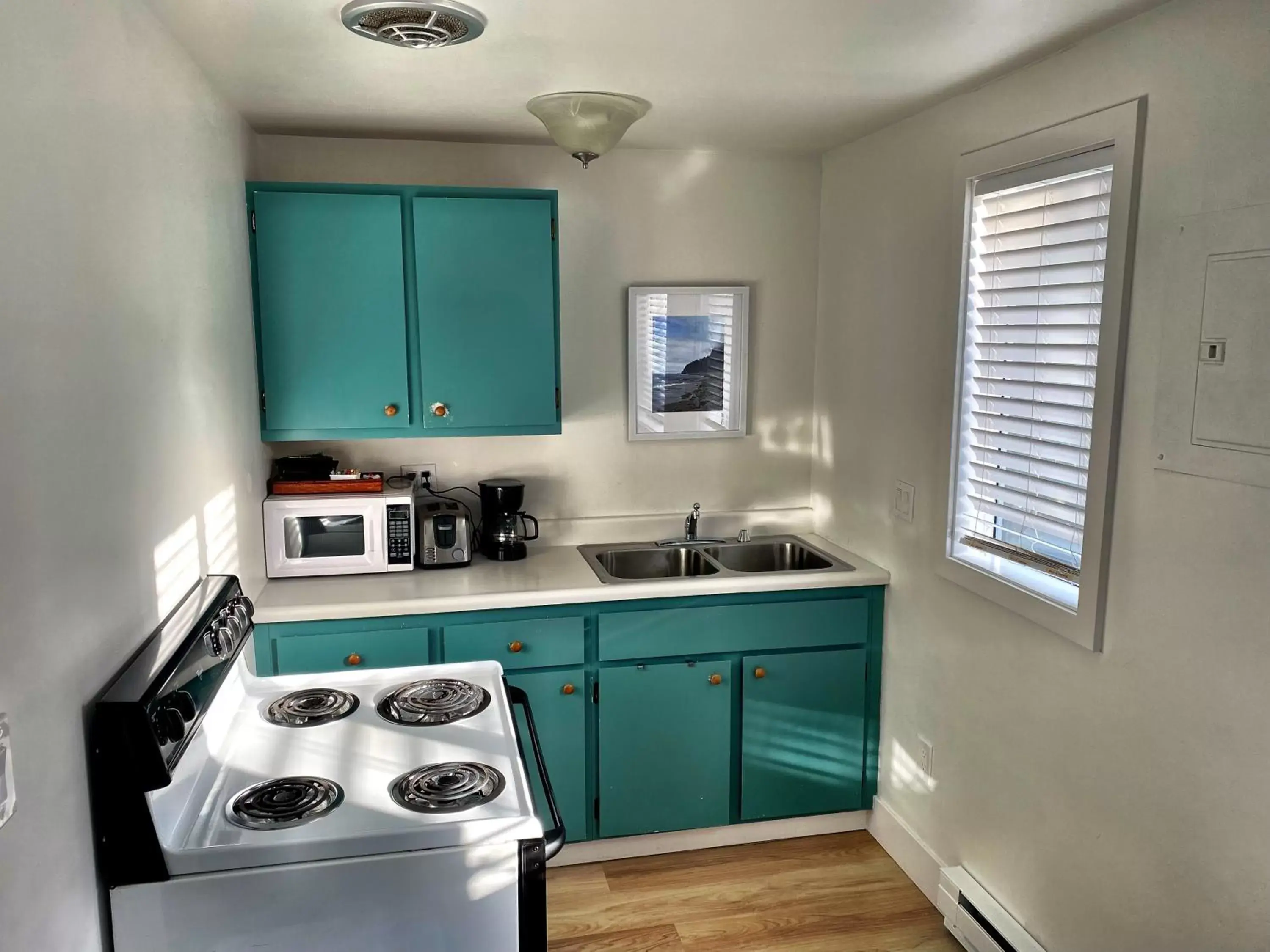 Kitchen or kitchenette, Kitchen/Kitchenette in San Dune Inn