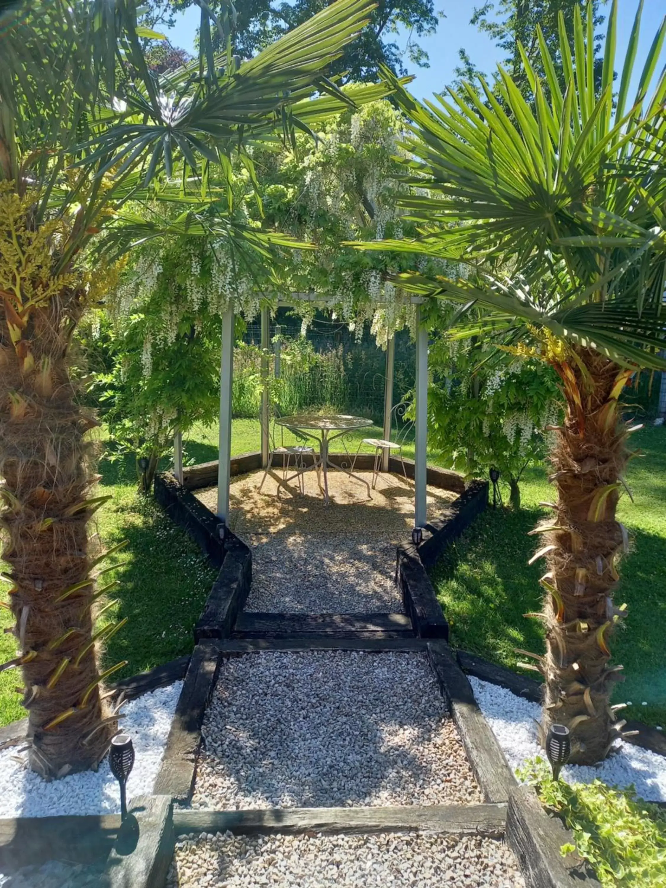 Patio in chambres et gites d'étretat