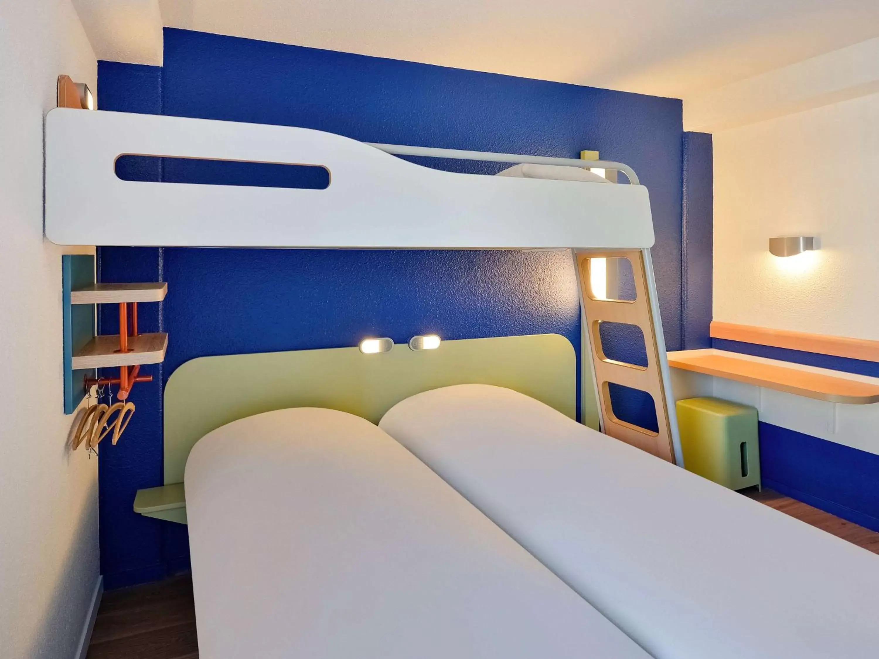 Photo of the whole room, Bunk Bed in Ibis budget Chambéry Centre Ville