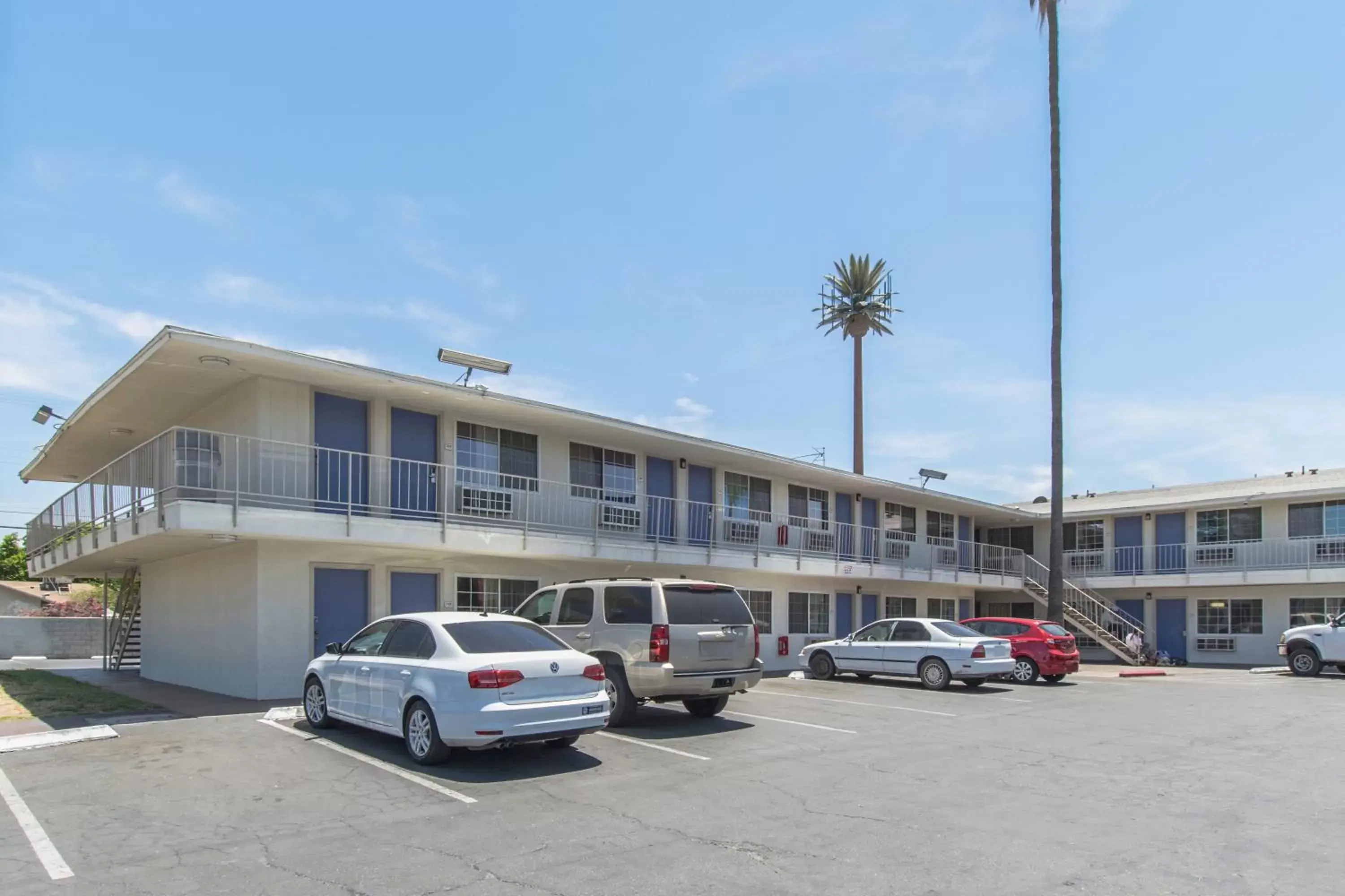 On site, Property Building in Motel 6 Bakersfield, CA - Central