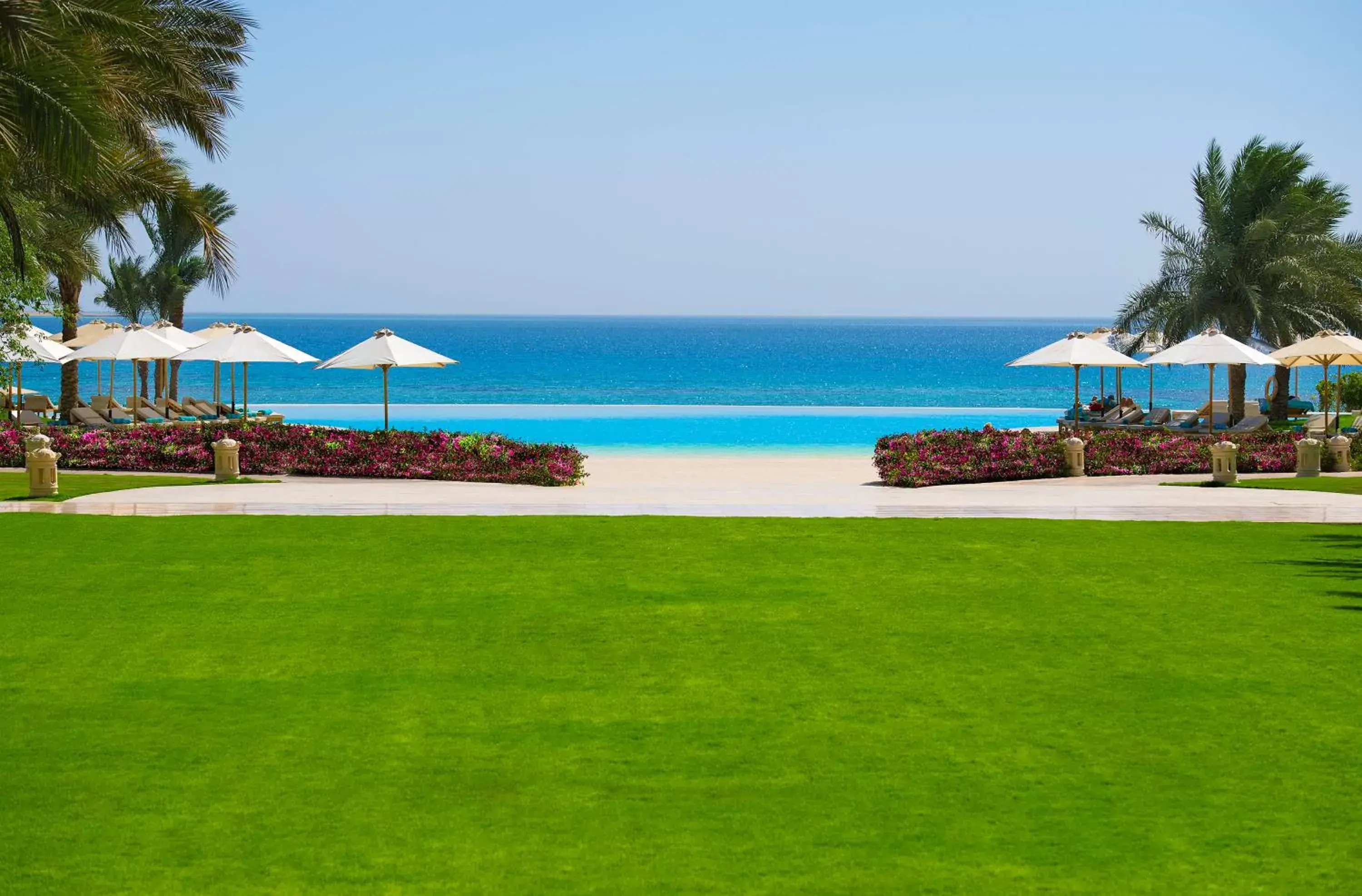 Beach in Baron Palace Sahl Hasheesh