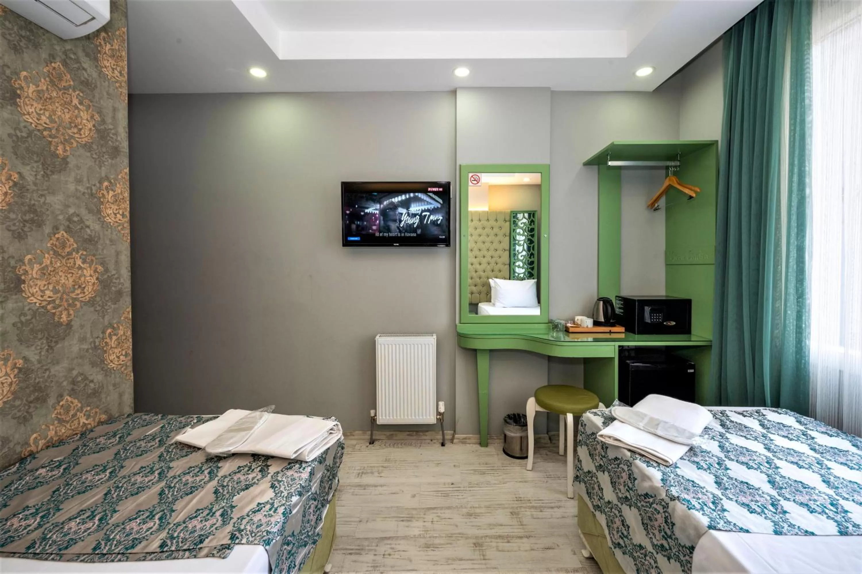 Photo of the whole room, Bed in Green Garden Hotel