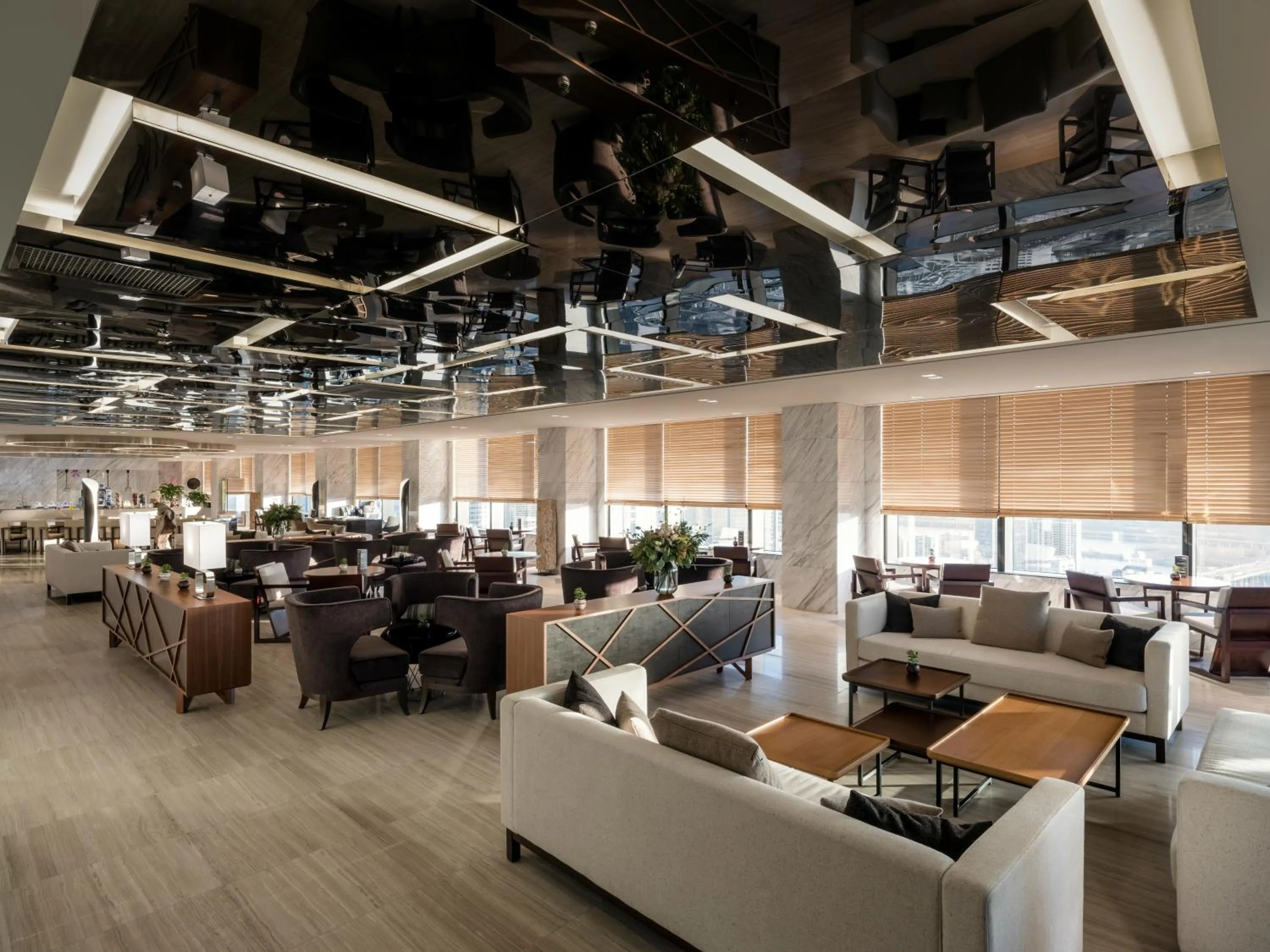 Lounge or bar in Novotel Ambassador Seoul Yongsan