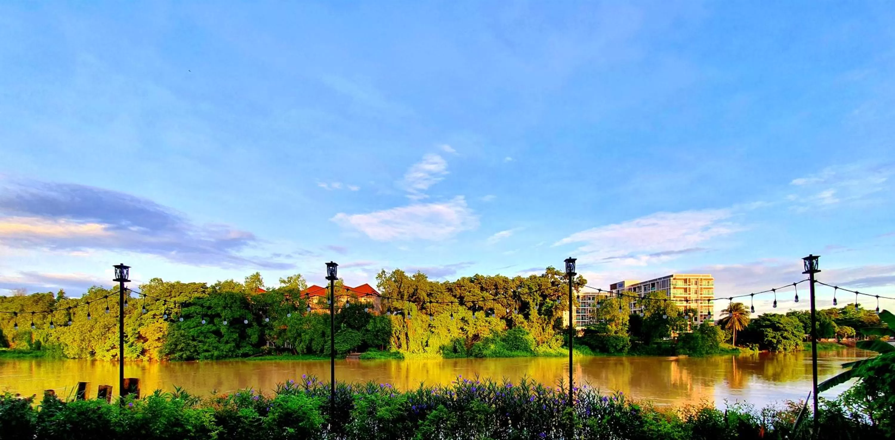 Patio in USABAI Riverside Boutique Hotel
