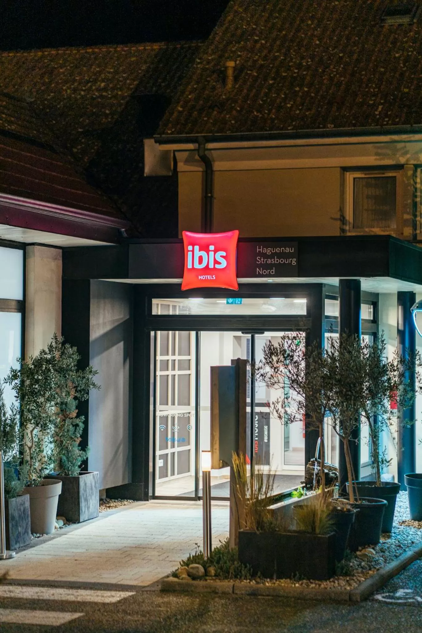 Facade/entrance in ibis Haguenau Strasbourg Nord