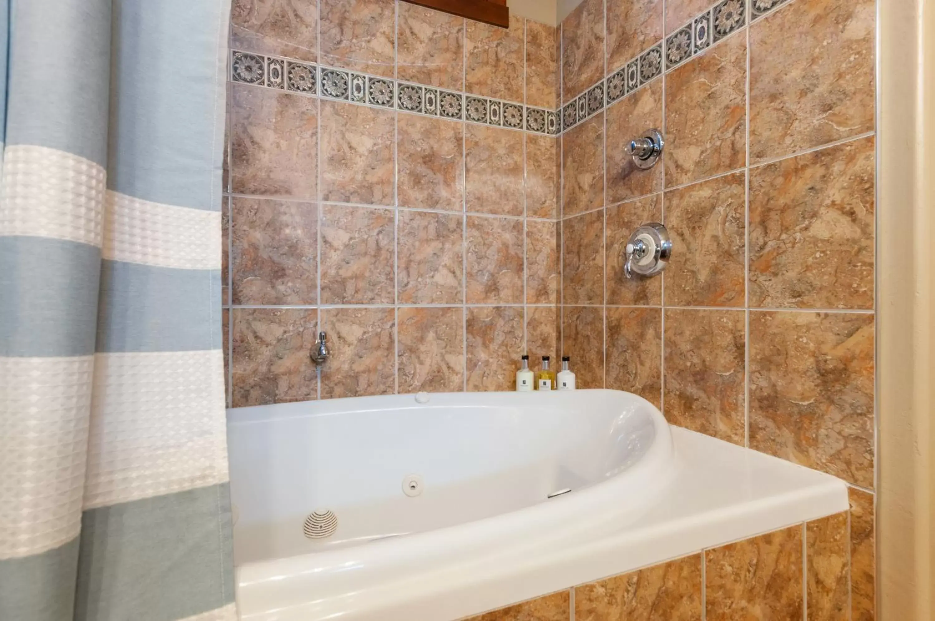 Bathroom in Casa Grande Inn & Suites