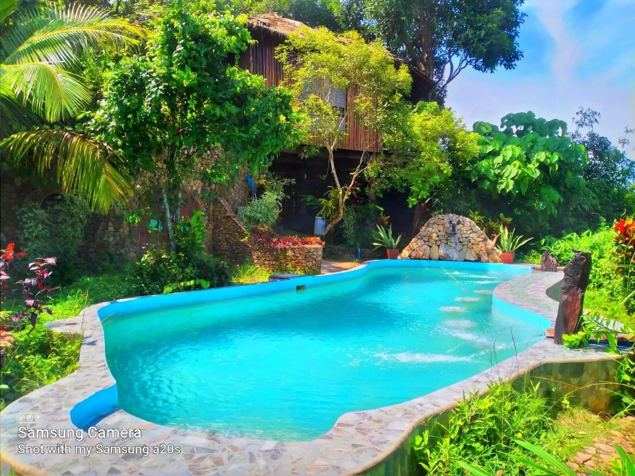 Swimming Pool in Sanctuaria Treehouses Busuanga