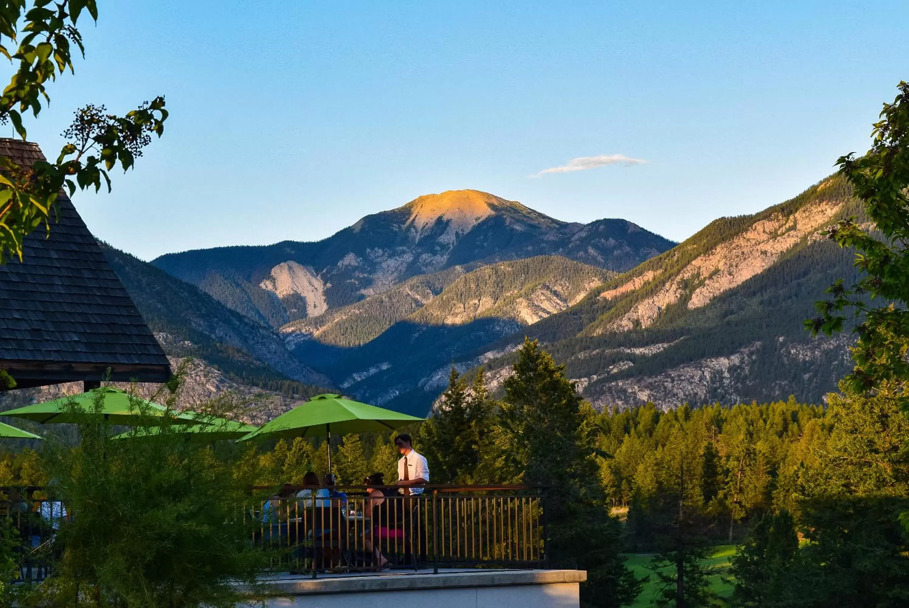 Patio, Mountain View in Headwaters Lodge at Eagle Ranch Resort