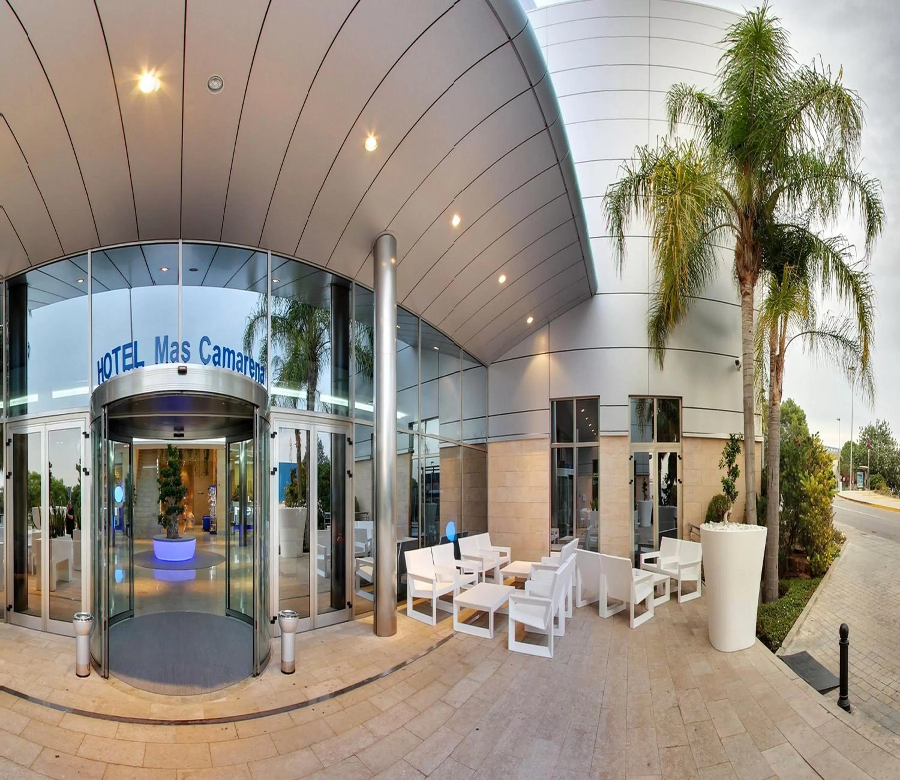 Facade/entrance in Hotel Mas Camarena