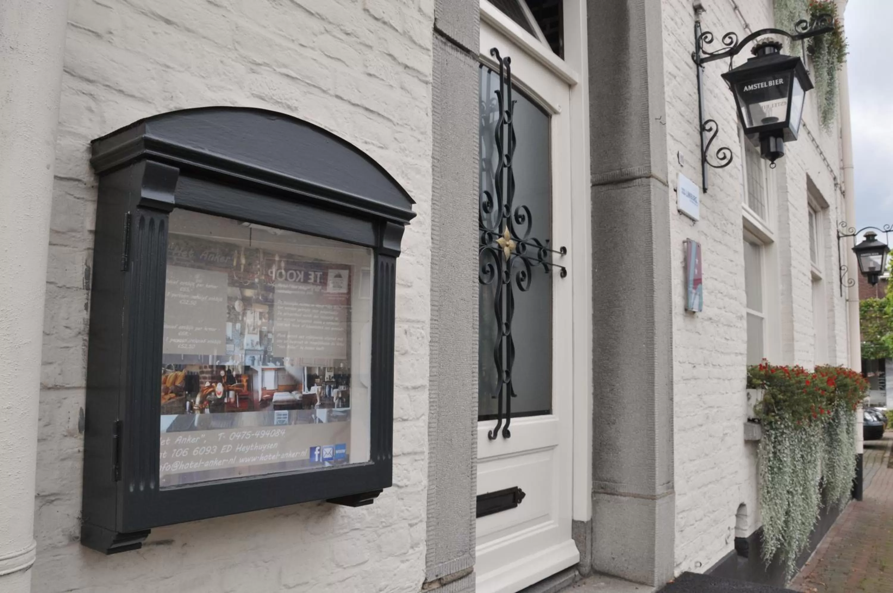 Property building in Hotel Het Anker