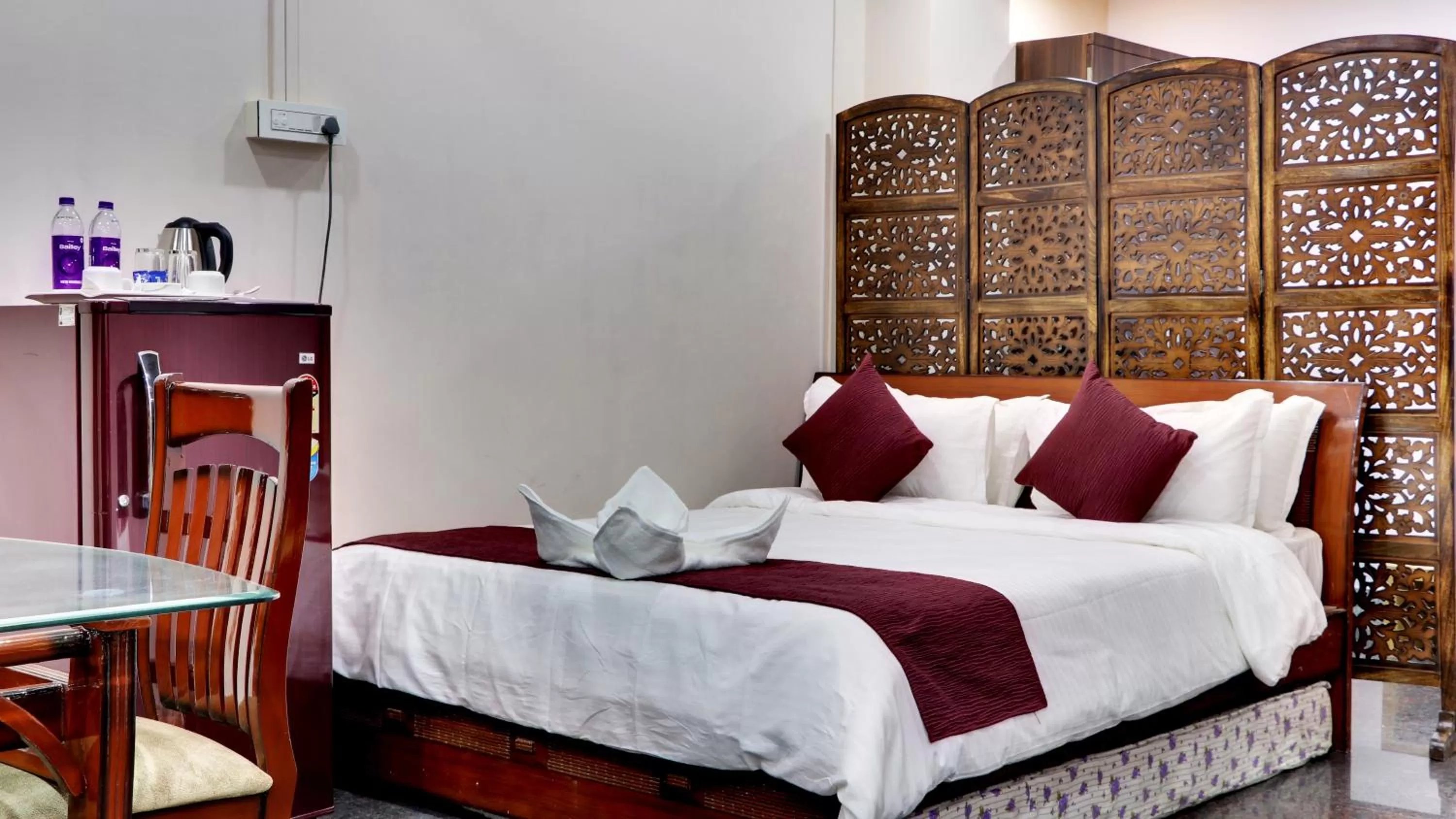 Bed in Bharalu Residency