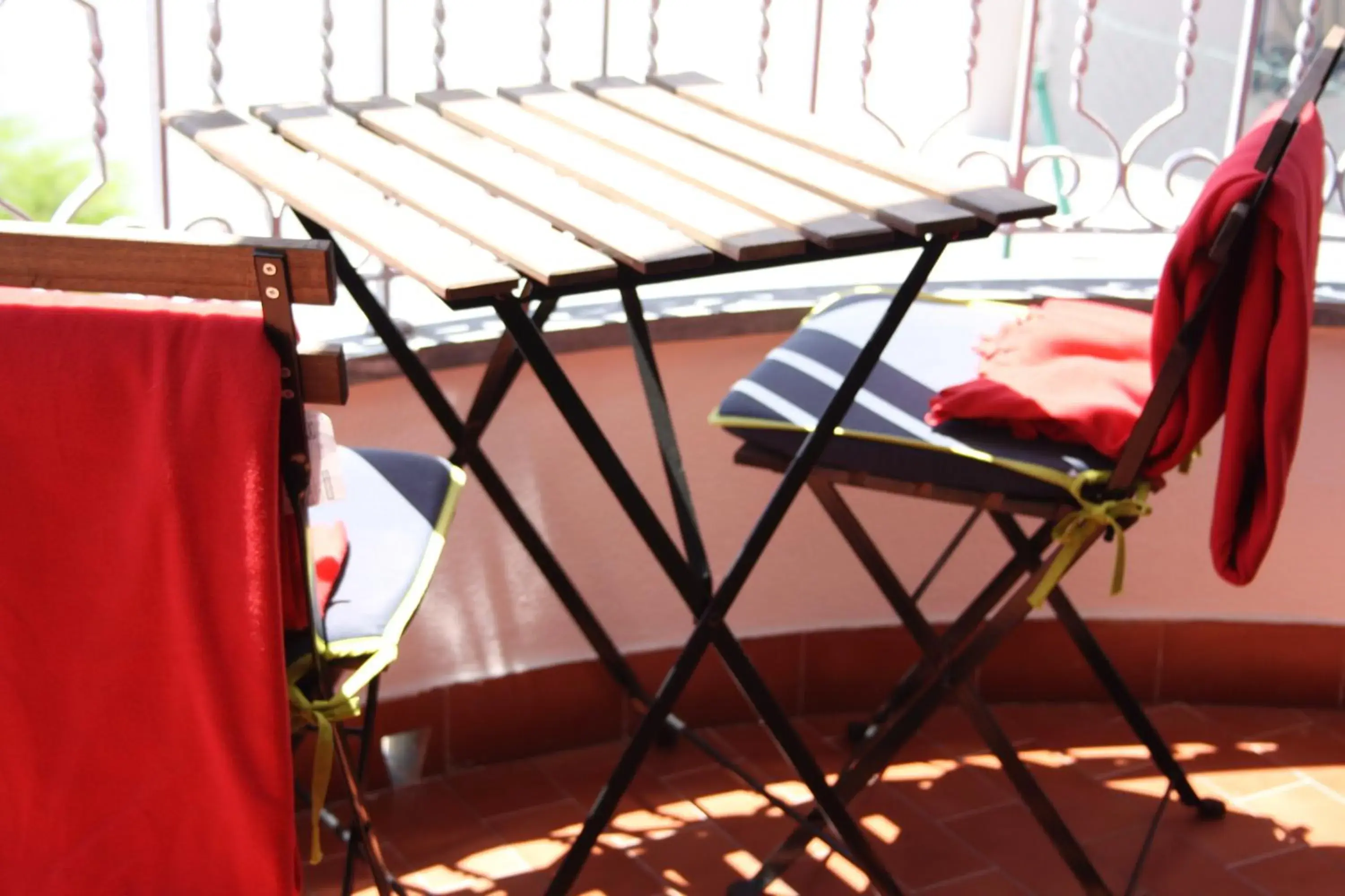 Balcony/Terrace in Ericeira Chill Hill Hostel & Private Rooms - Peach Garden