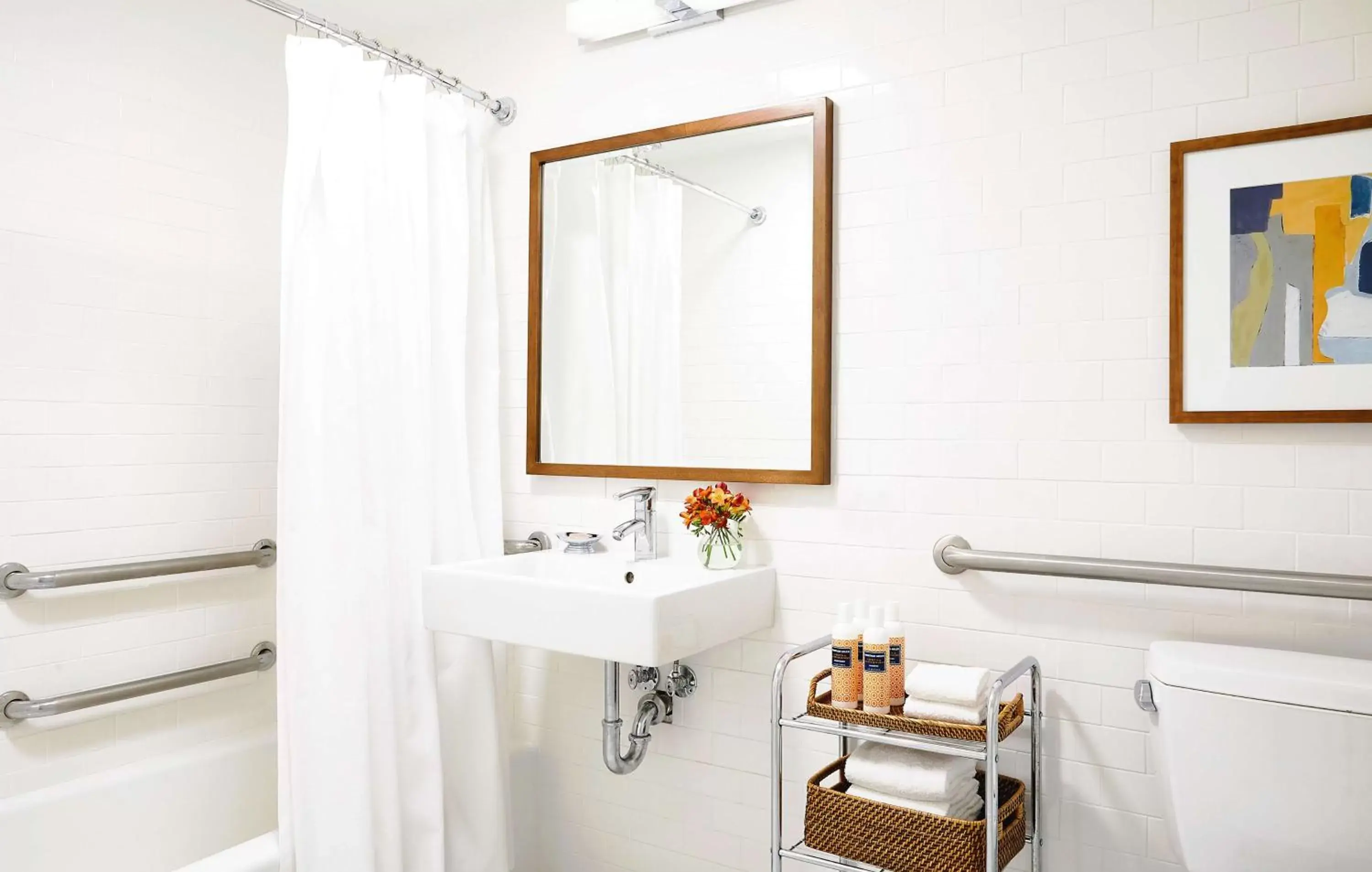 Bathroom in The Laurel Inn, part of JdV by Hyatt