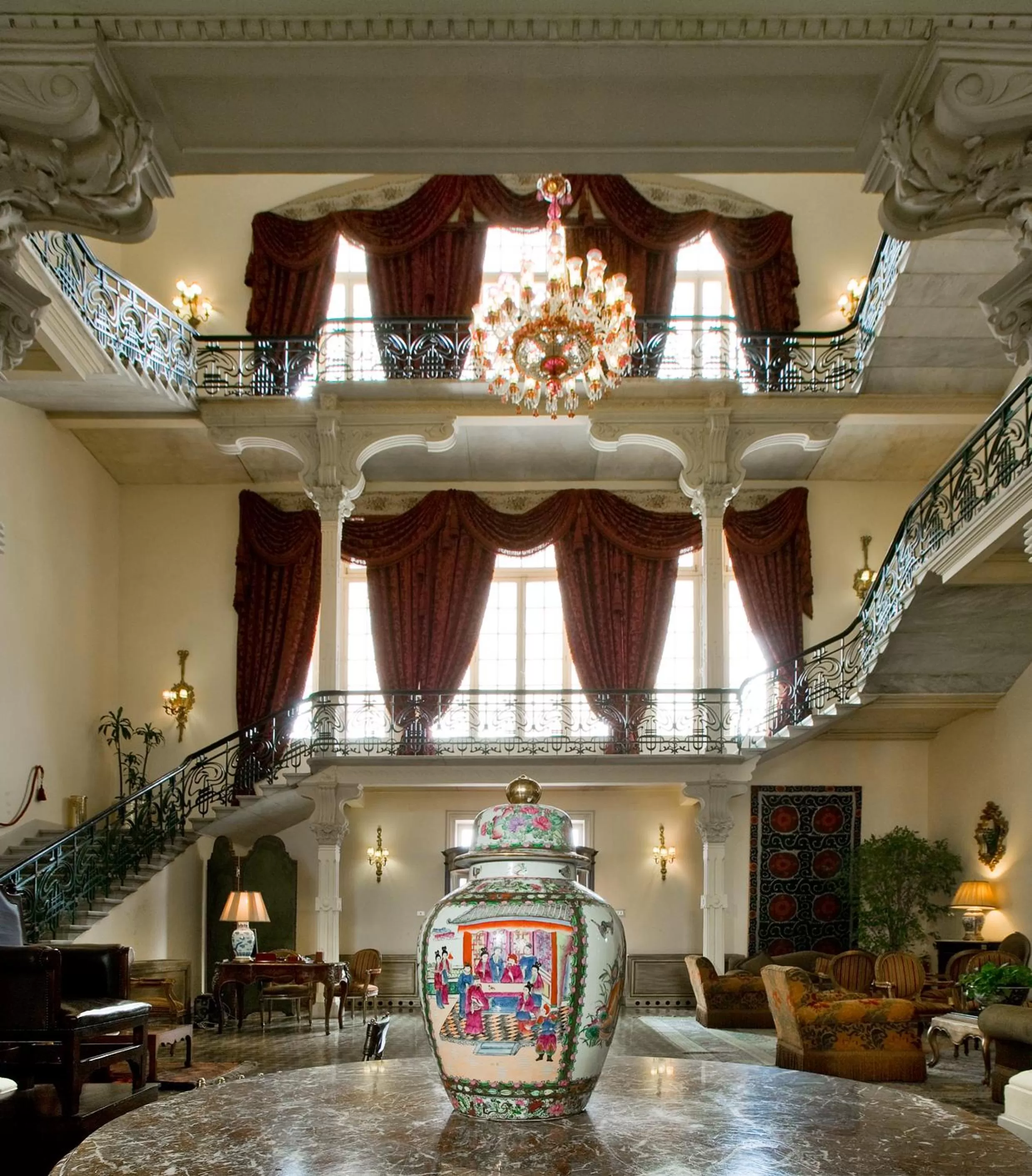 Living room in Sofitel Winter Palace Luxor