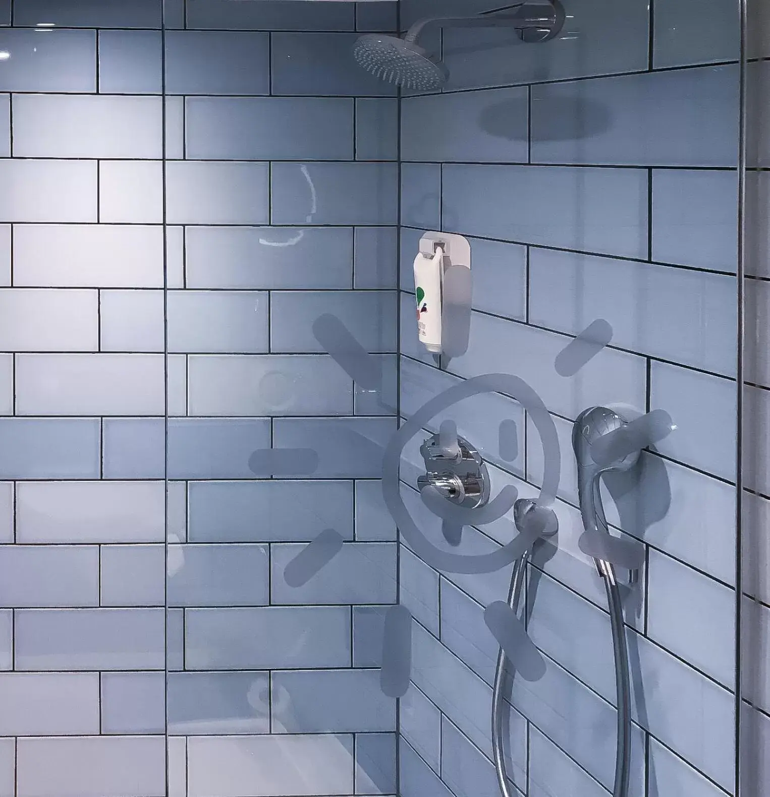 Shower, Bathroom in ibis Styles Manchester Portland