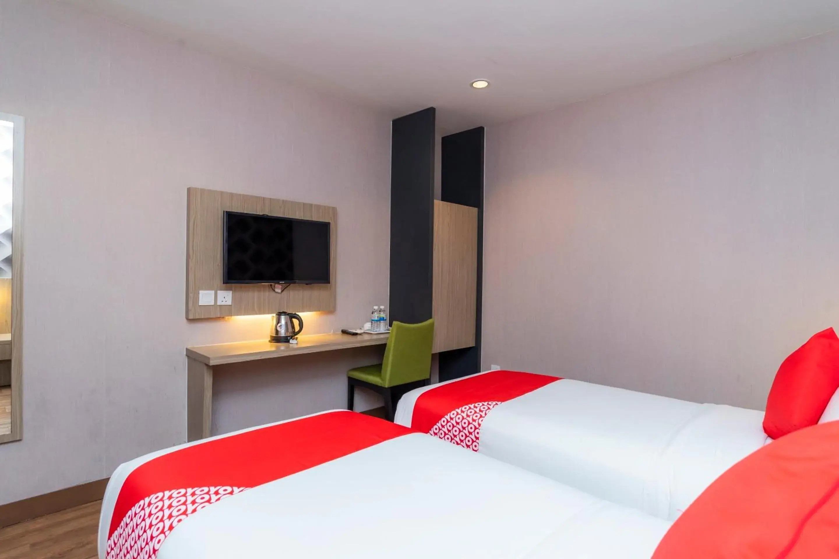 Bedroom, Bed in Hotel 101 Ulu Tiram