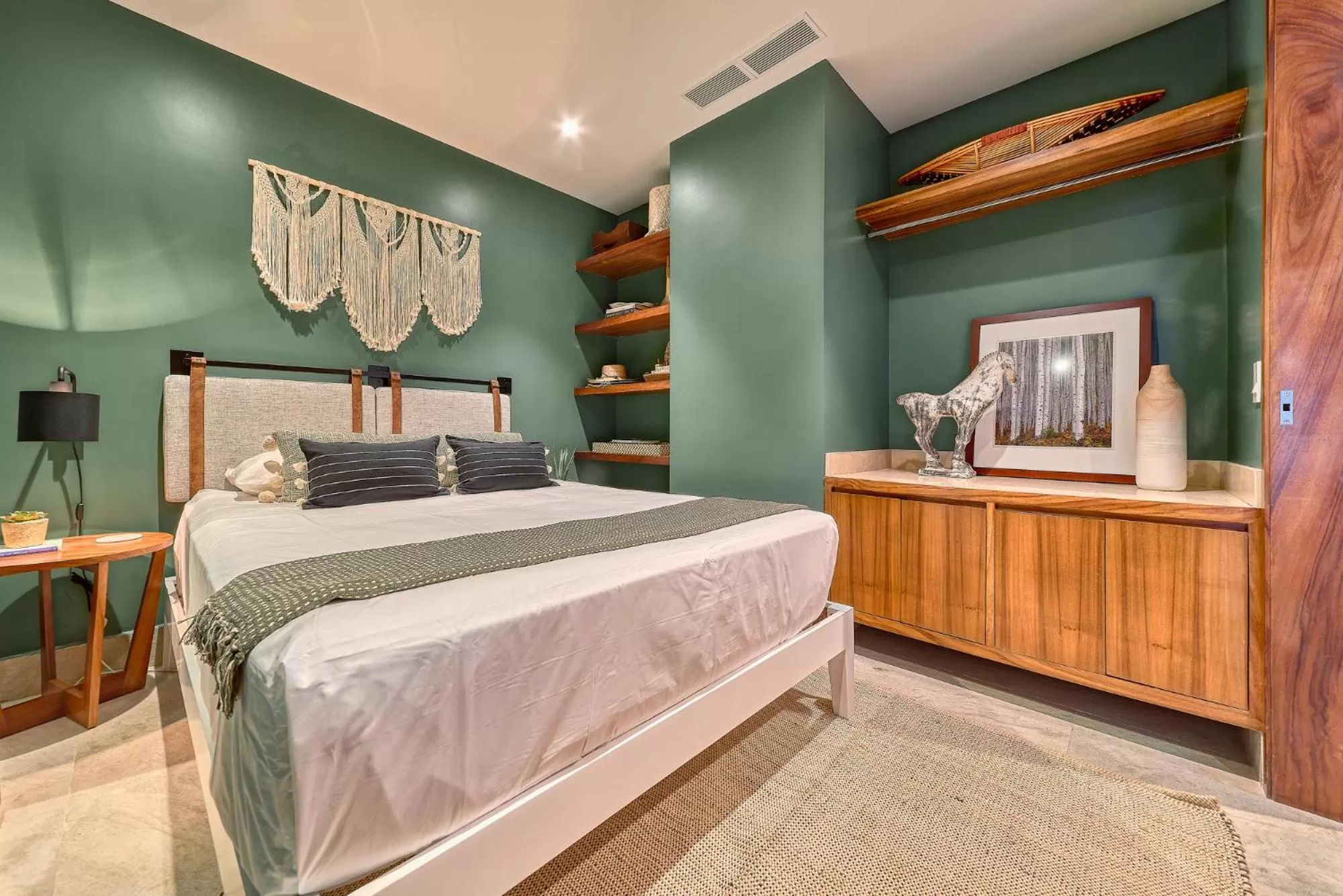 Photo of the whole room, Bed in Maxwell Residences at Indah