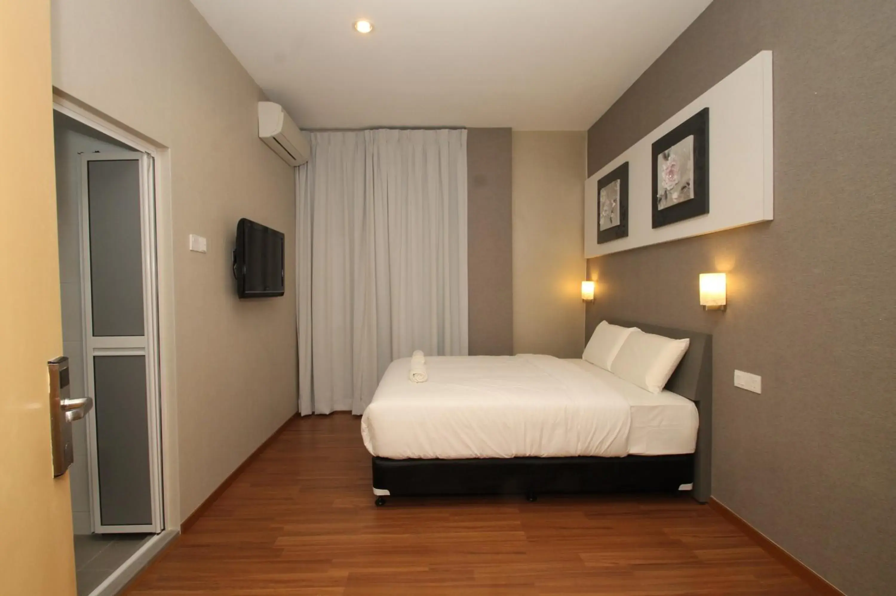 Deluxe Queen Room in Ipoh Boutique Hotel