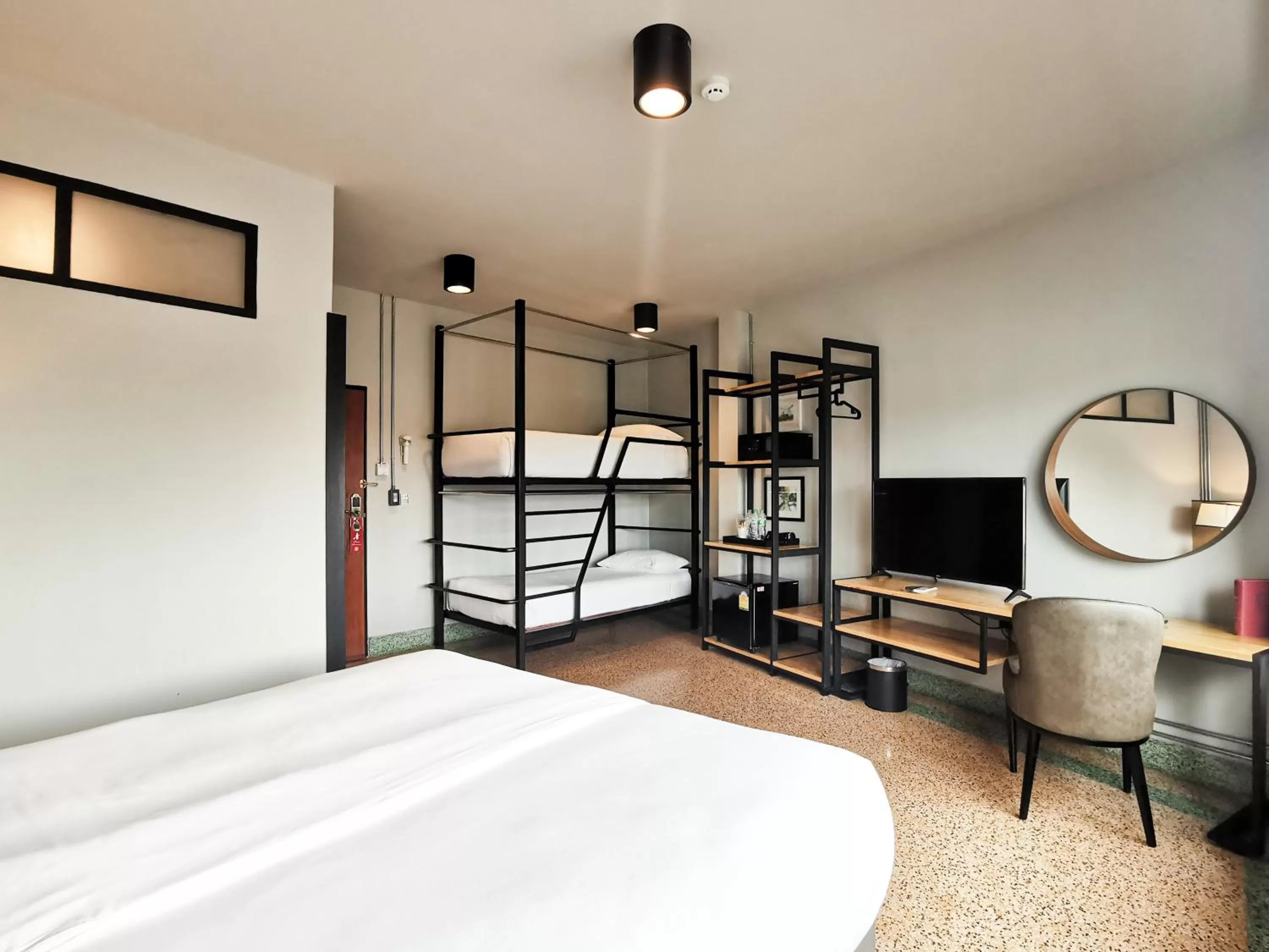 Bedroom, Bed in W22 by Burasari