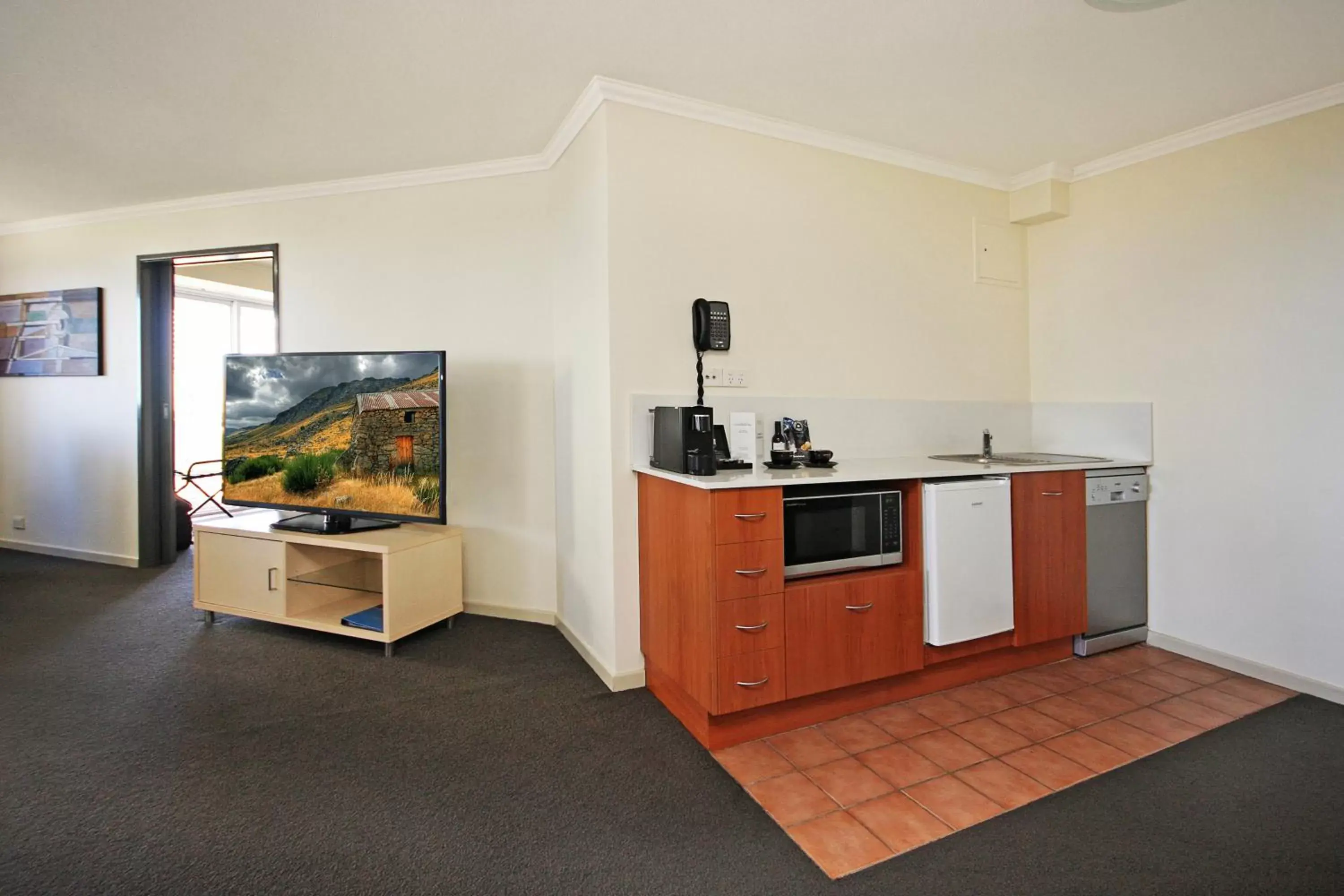 Kitchen or kitchenette, Kitchen/Kitchenette in Sovereign on the Gold Coast