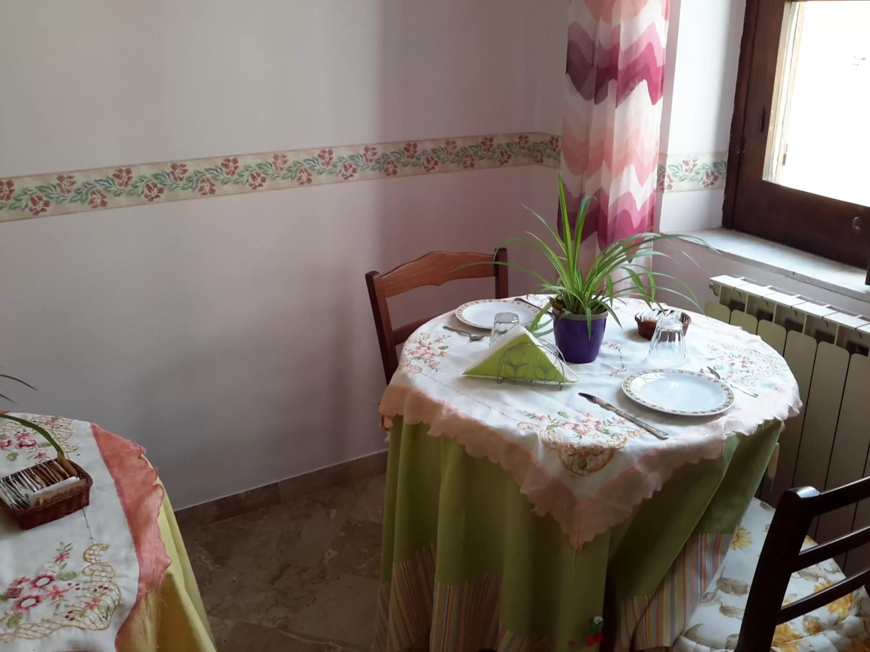 Breakfast, Restaurant/Places to Eat in B&B "Le Quattro Stagioni"