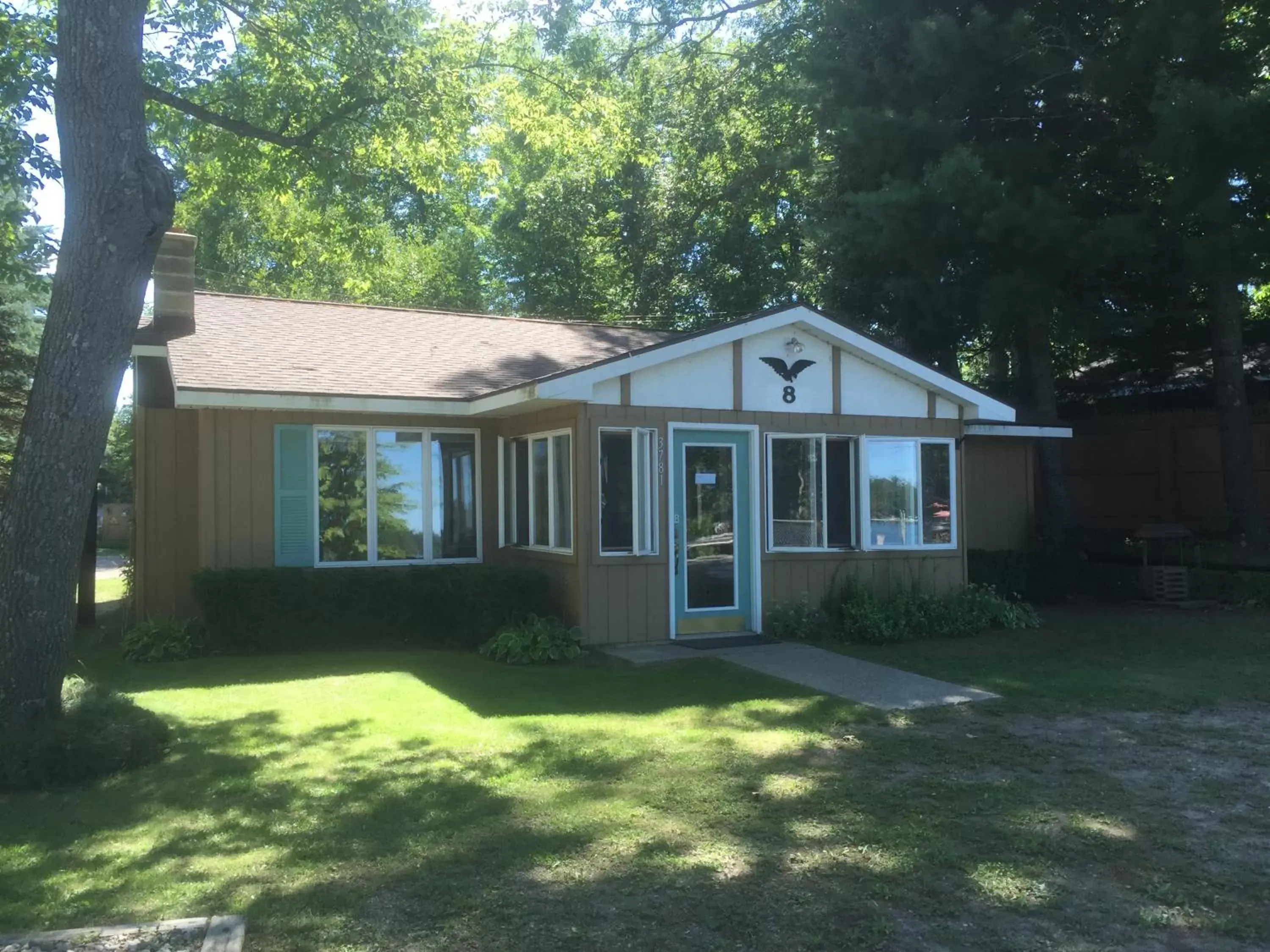 Property building in Clear Lake Resort Property building in Clear Lake Resort