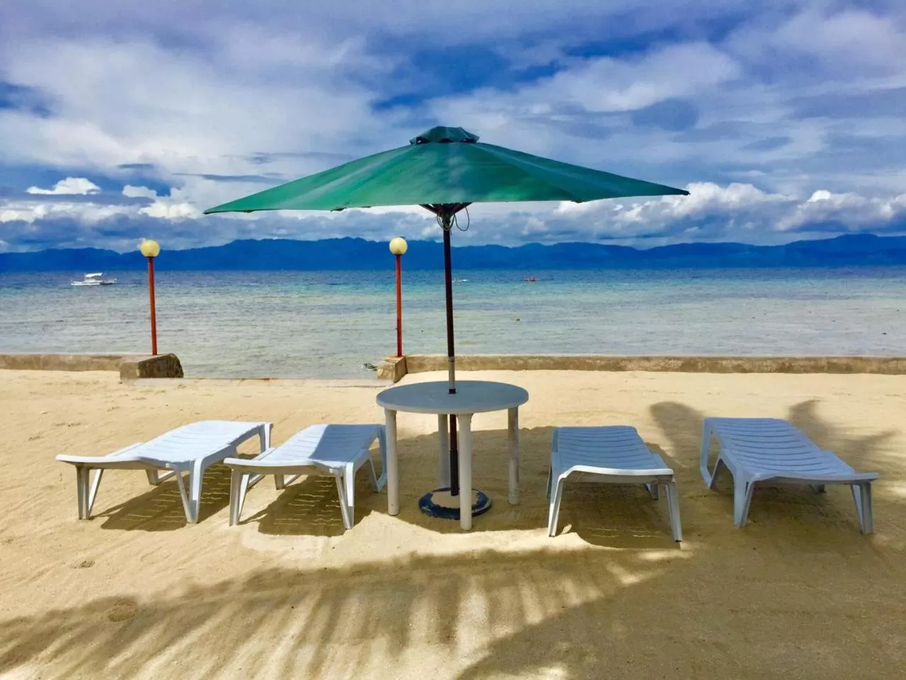 Beach in Tauig Beach Resort