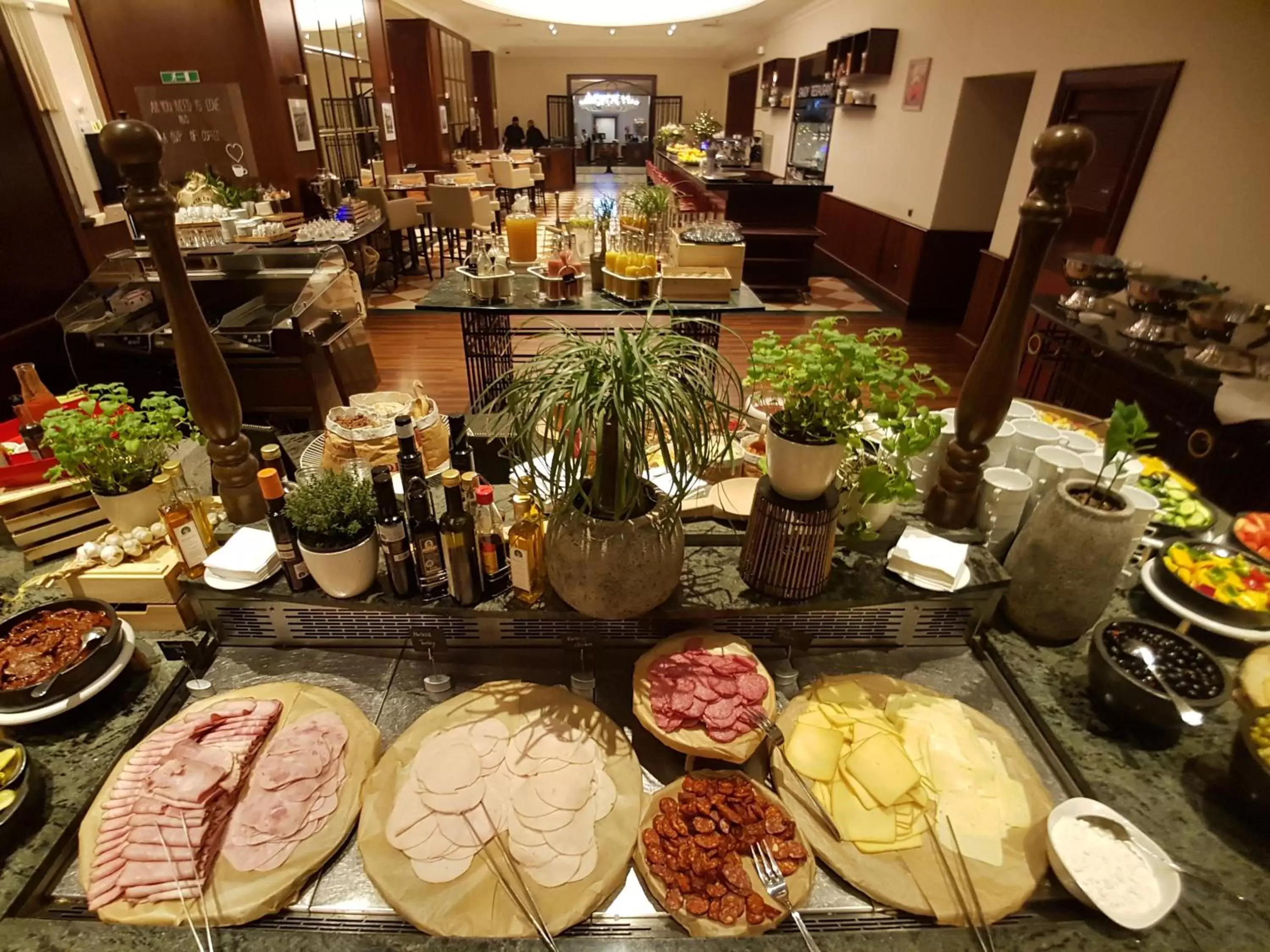 Restaurant/places to eat in Radisson Blu Carlton Hotel, Bratislava